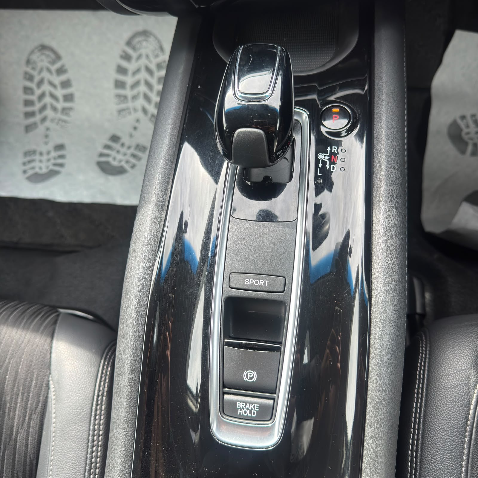 Honda Vezel 2018 Automatic H-Sensing