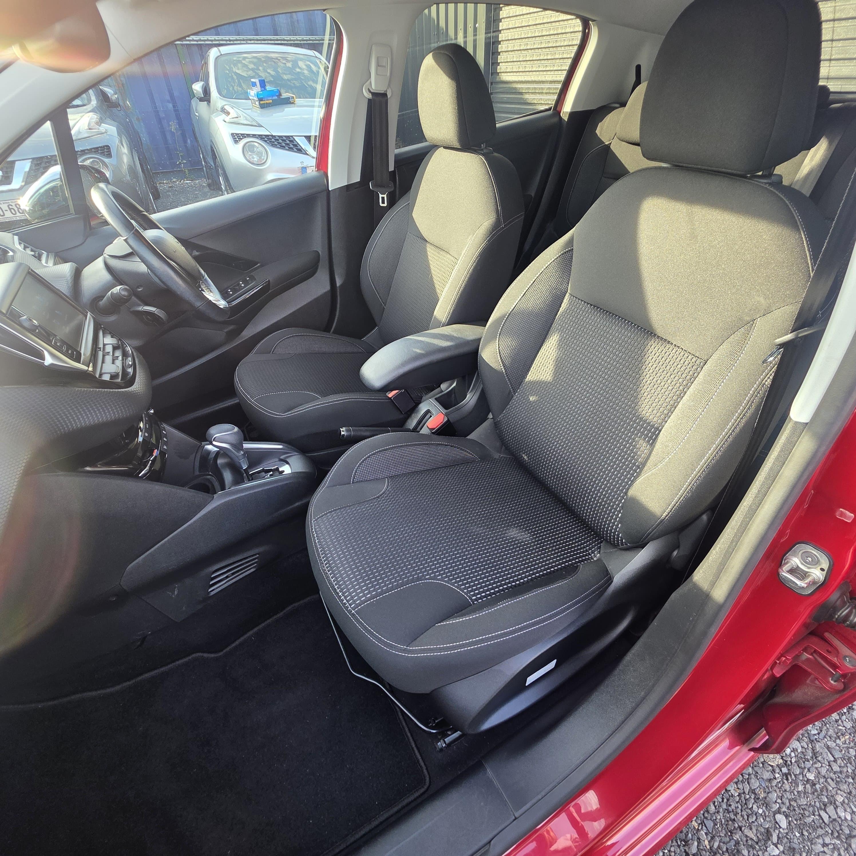 Peugeot 208 Automatic 2018 Low Miles