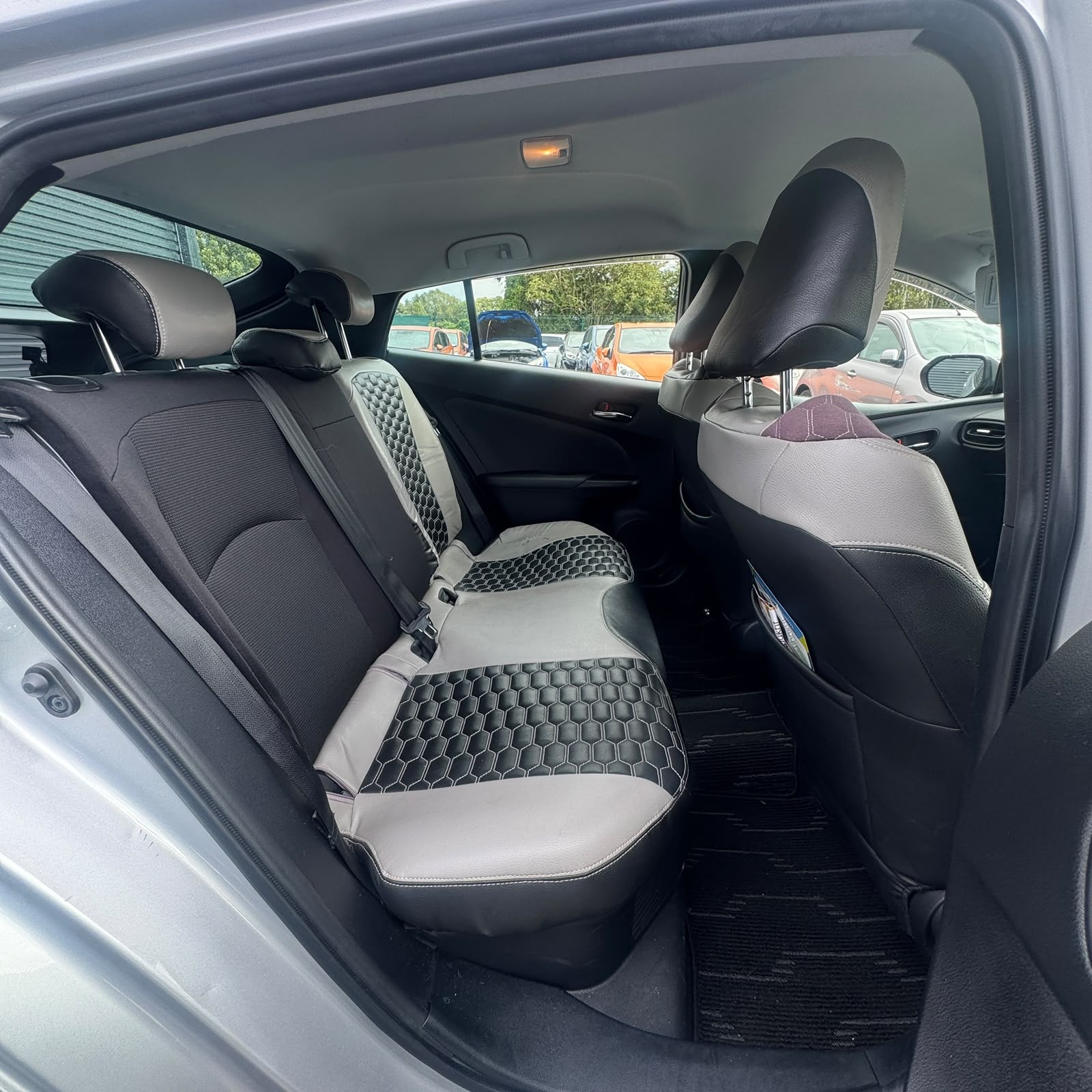Toyota Prius 2022 Automatic