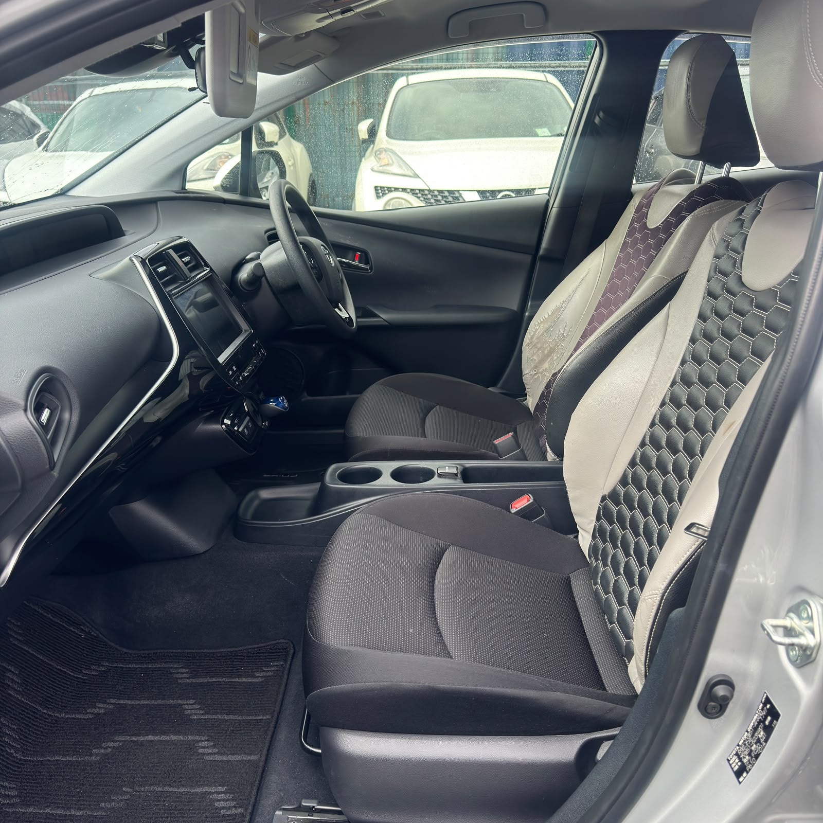 Toyota Prius 2022 Automatic