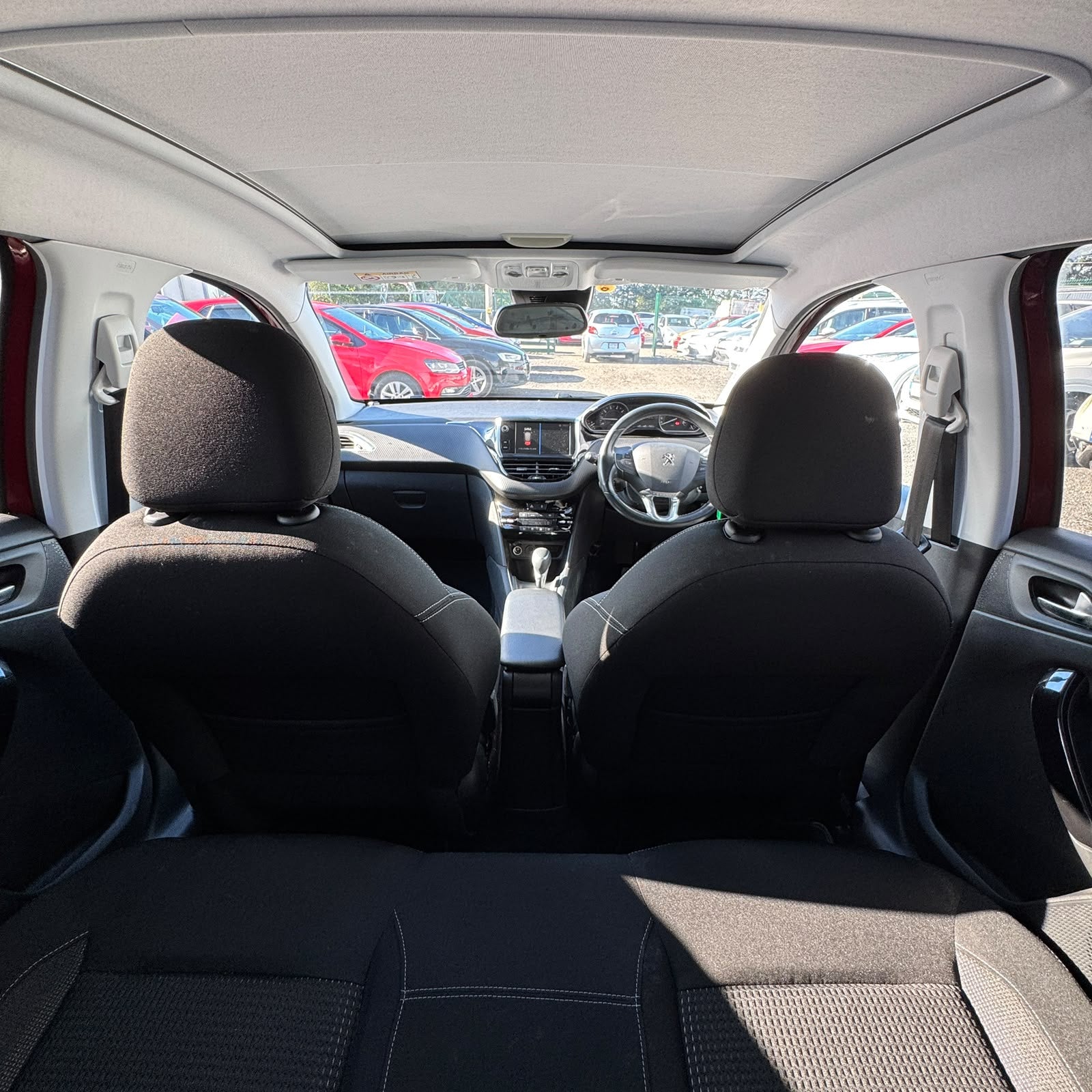 Peugeot 208 Automatic 2017 Panoramic Sunroof