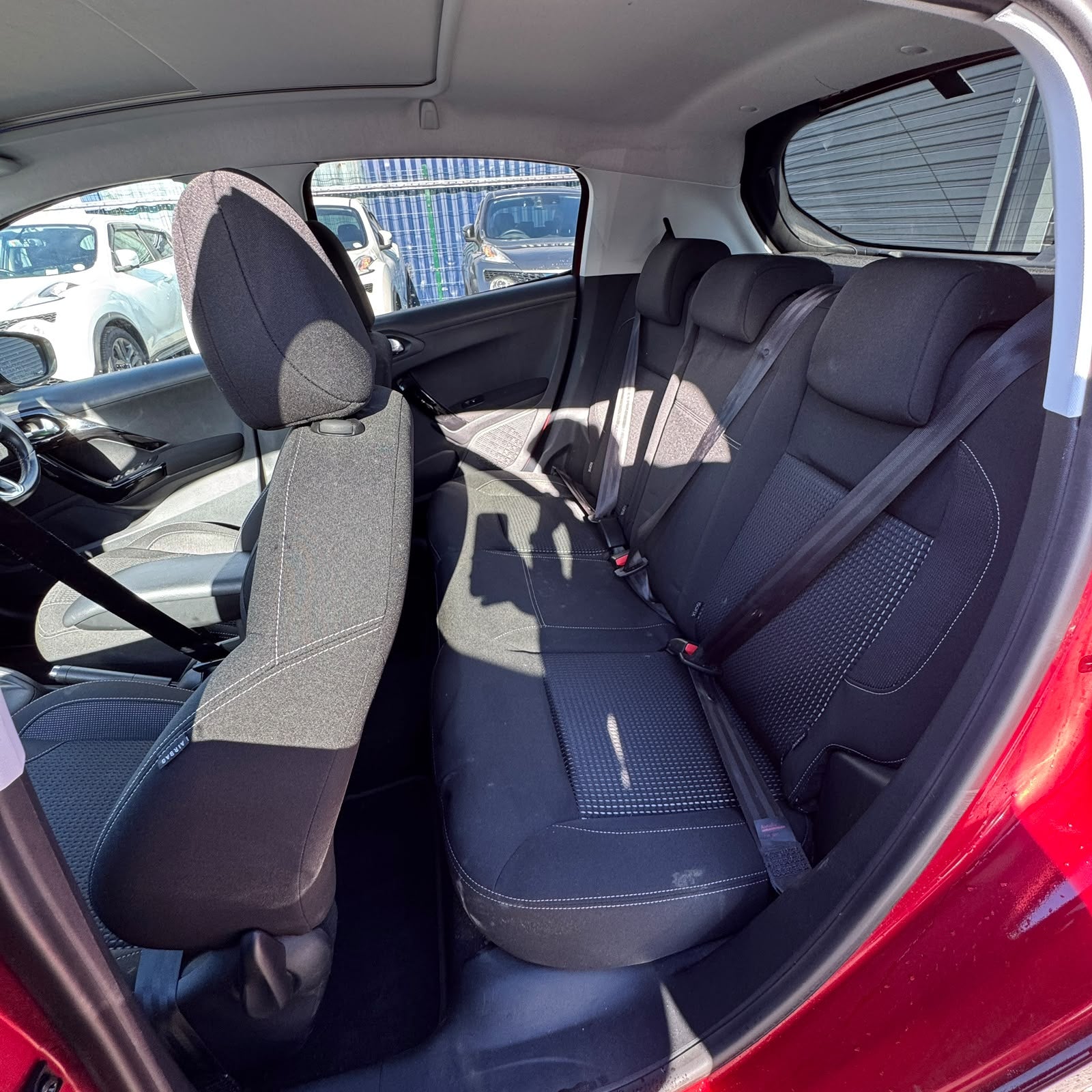 Peugeot 208 Automatic 2017 Panoramic Sunroof