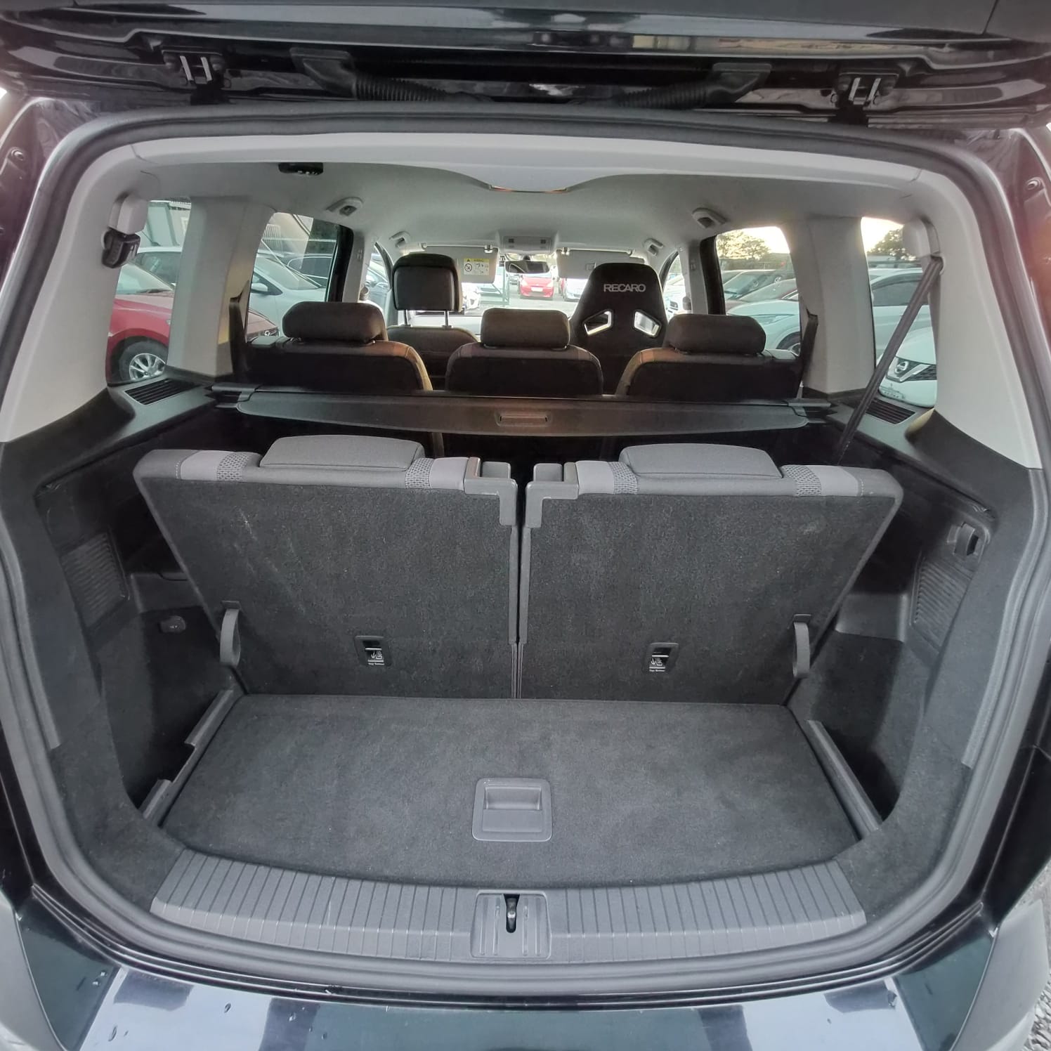 VW Touran Automatic 2016
