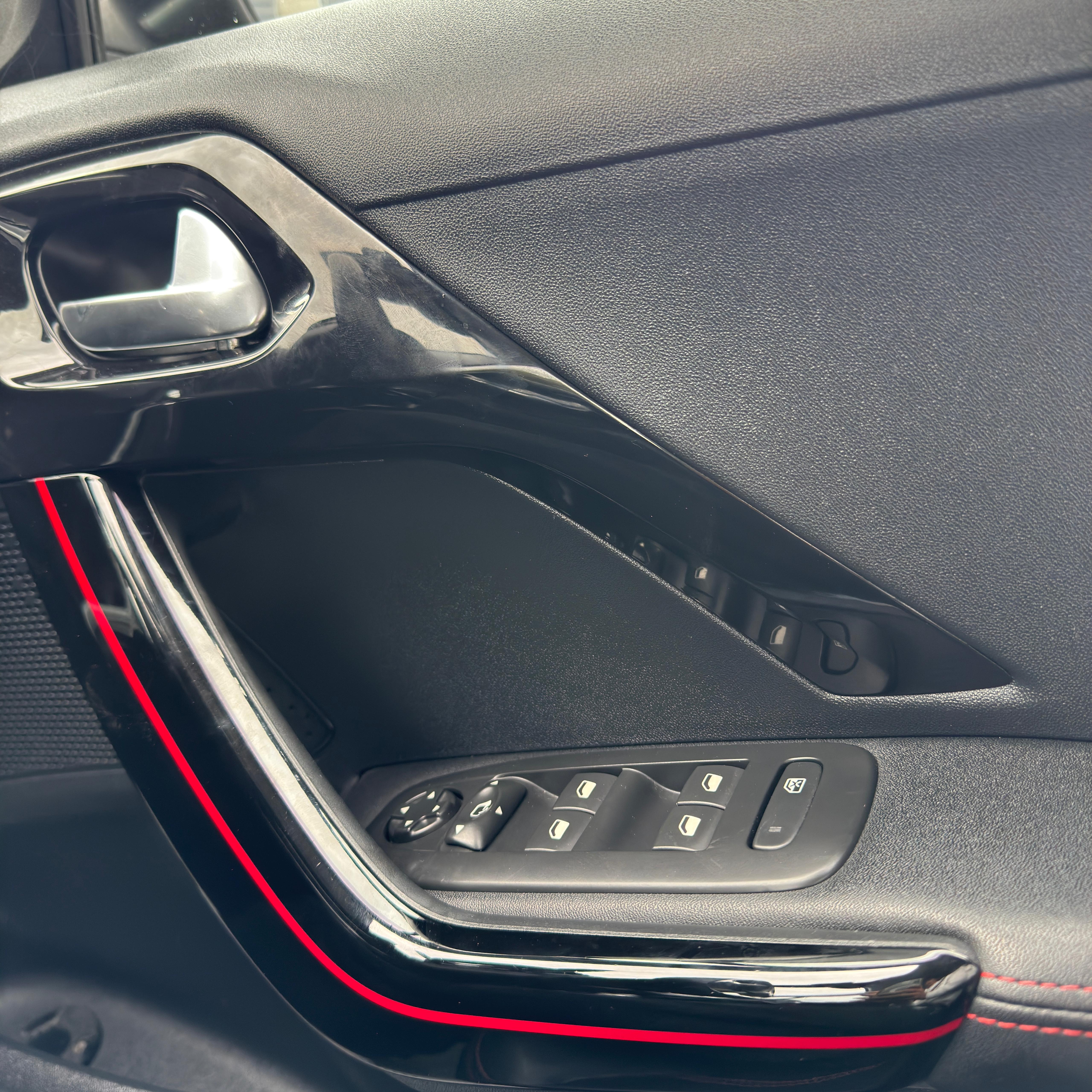 Peugeot 2008 GT-LINE Automatic 2018