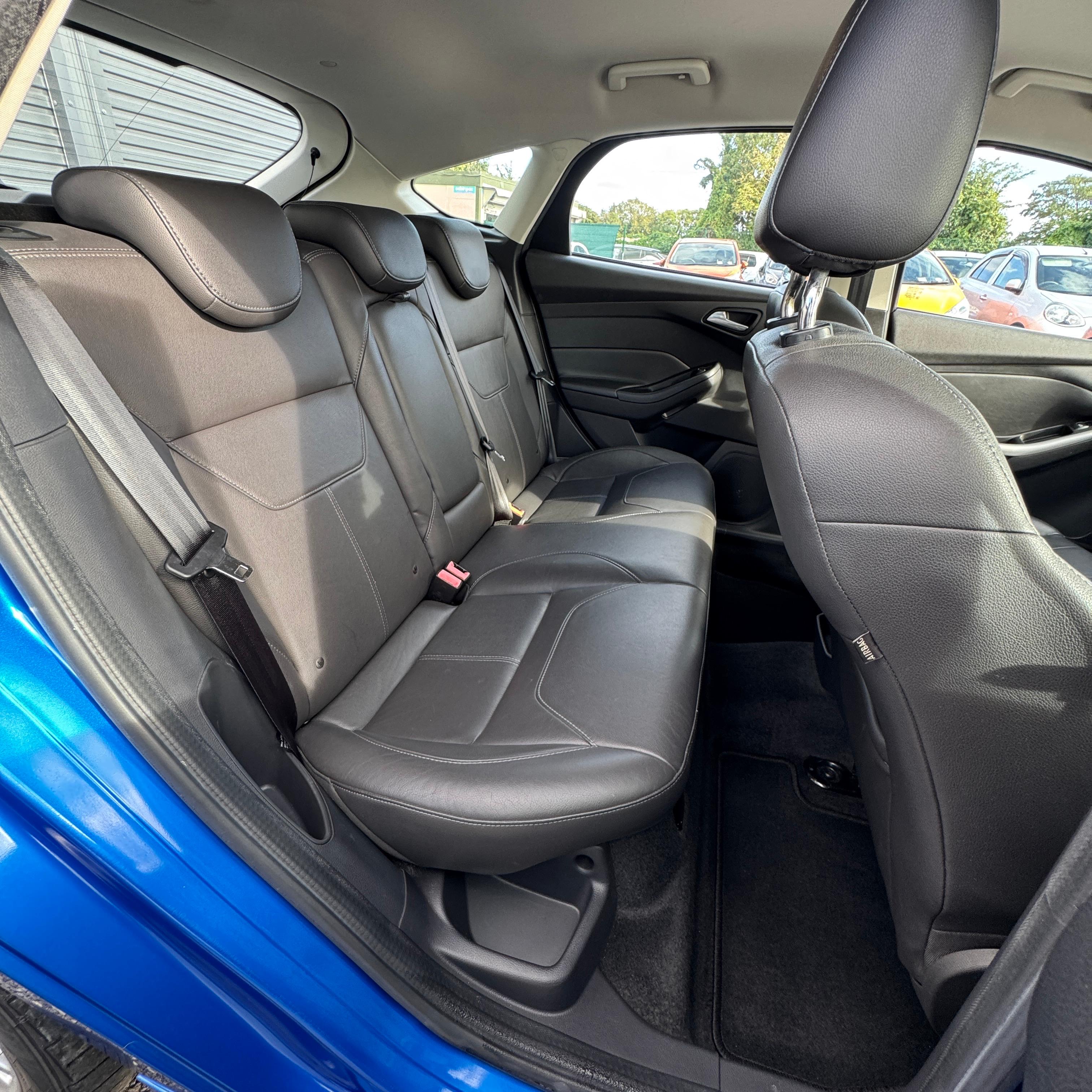 Ford Focus S 2015 Automatic