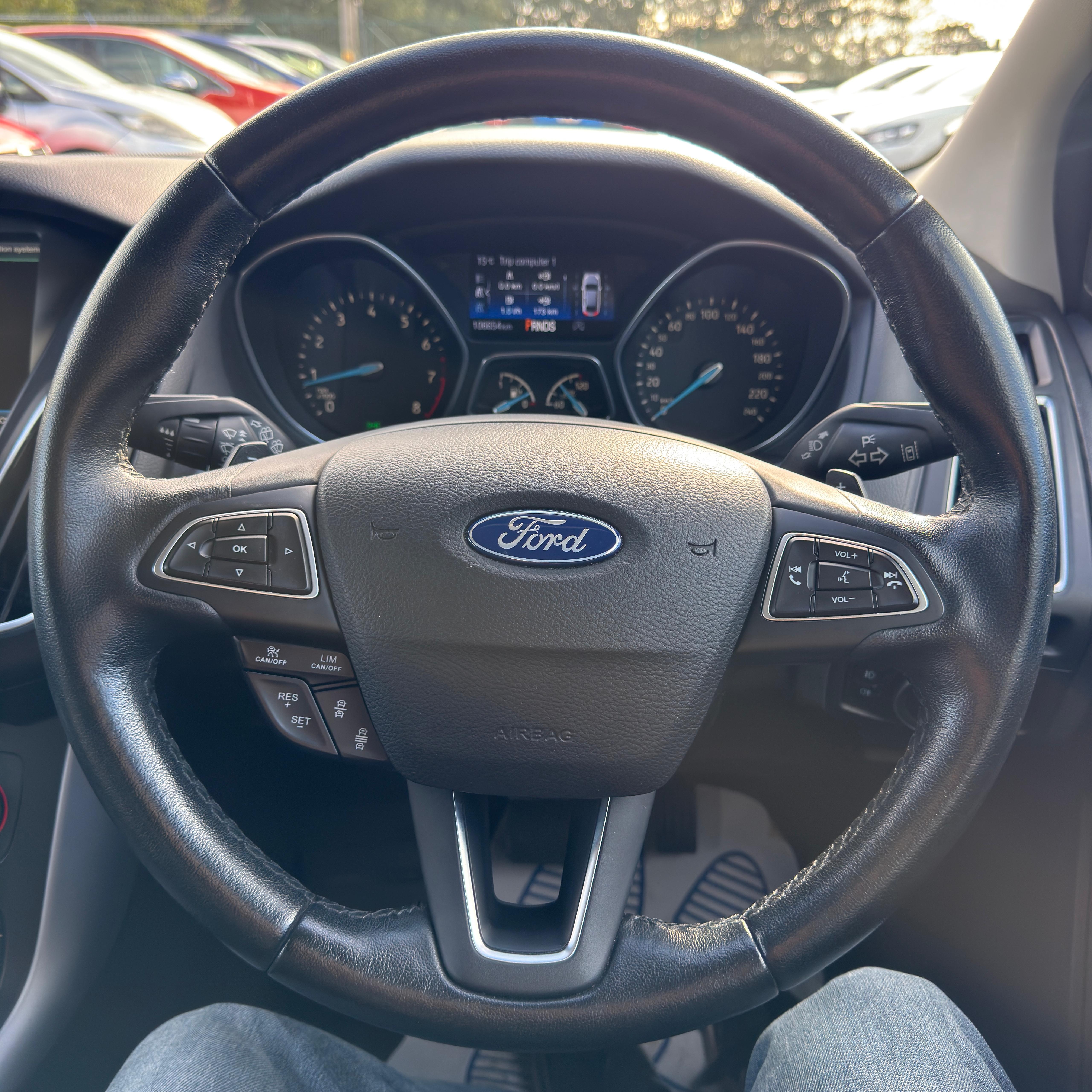 Ford Focus S 2015 Automatic