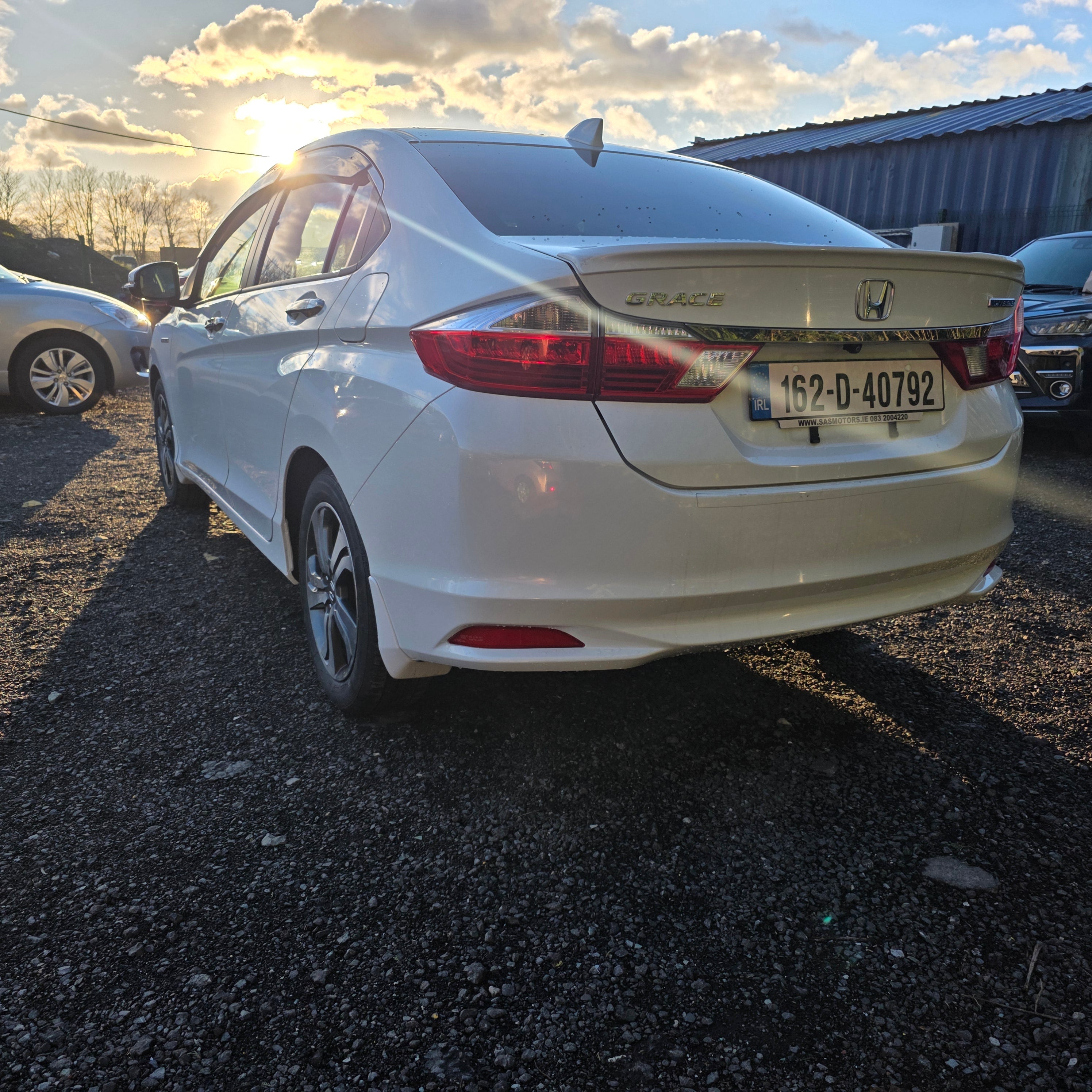 Honda Grace 2016 Automatic Hybrid