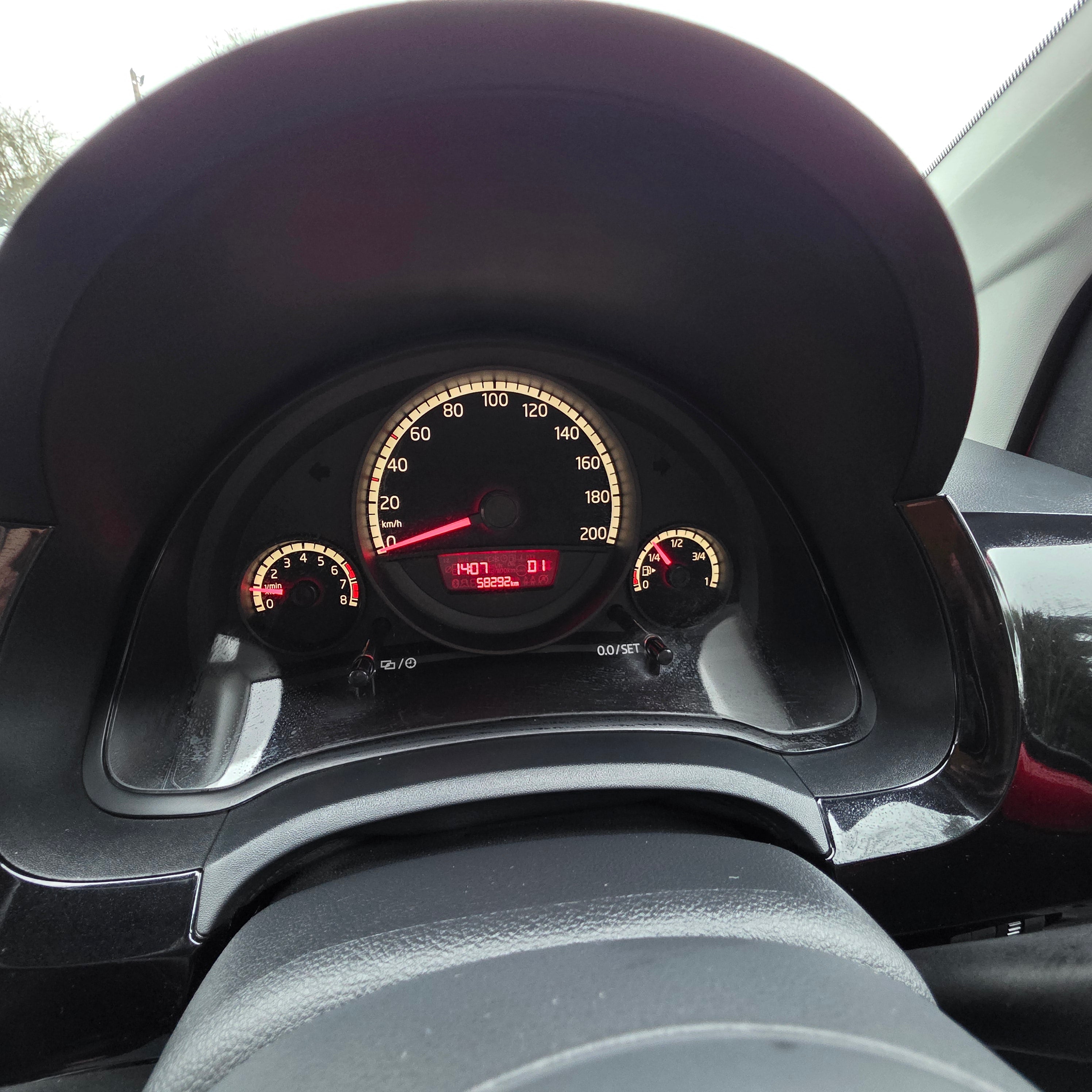 Volkswagen Up 2014 Automatic