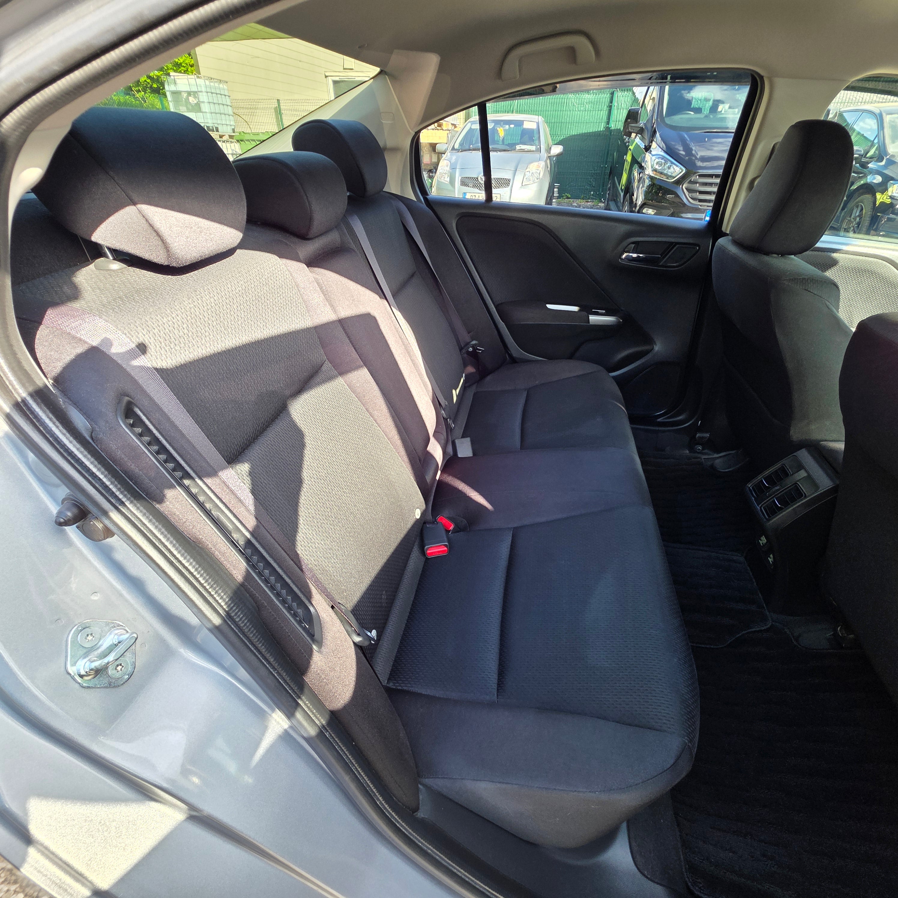 Honda Grace Automatic Hybrid 2018
