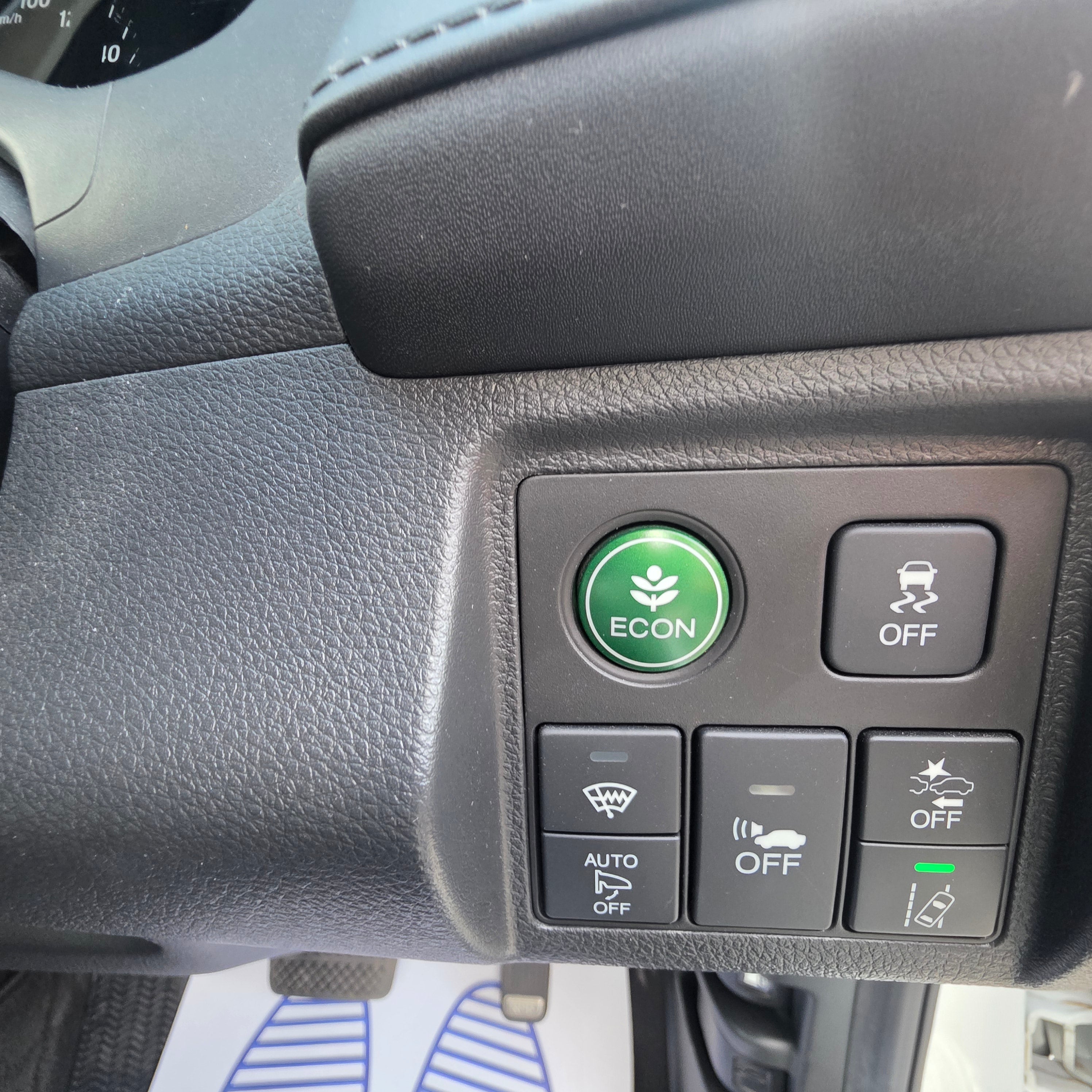 Honda Vezel Hybrid Automatic 2017 Low Miles