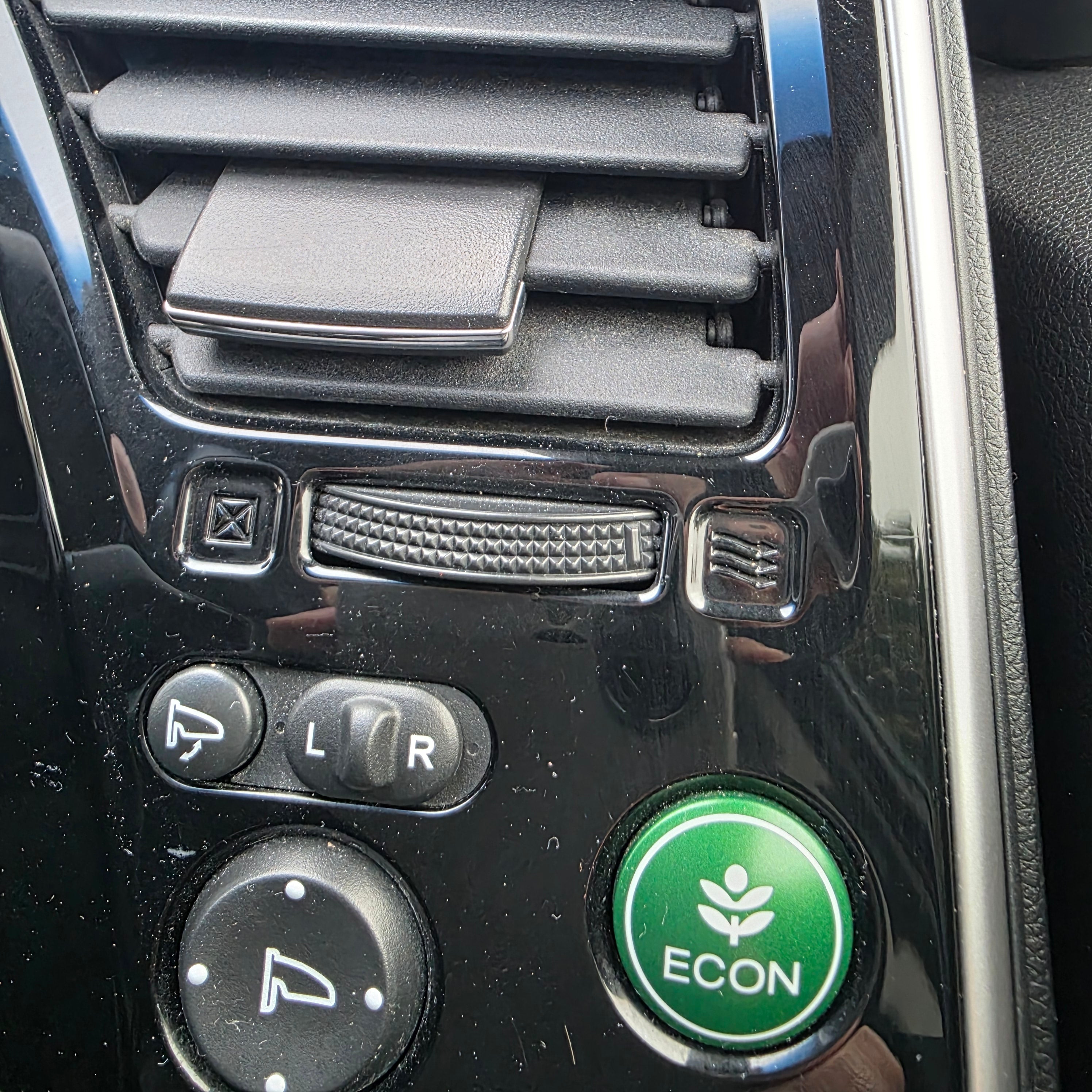 Honda Grace 2018 Automatic Hybrid