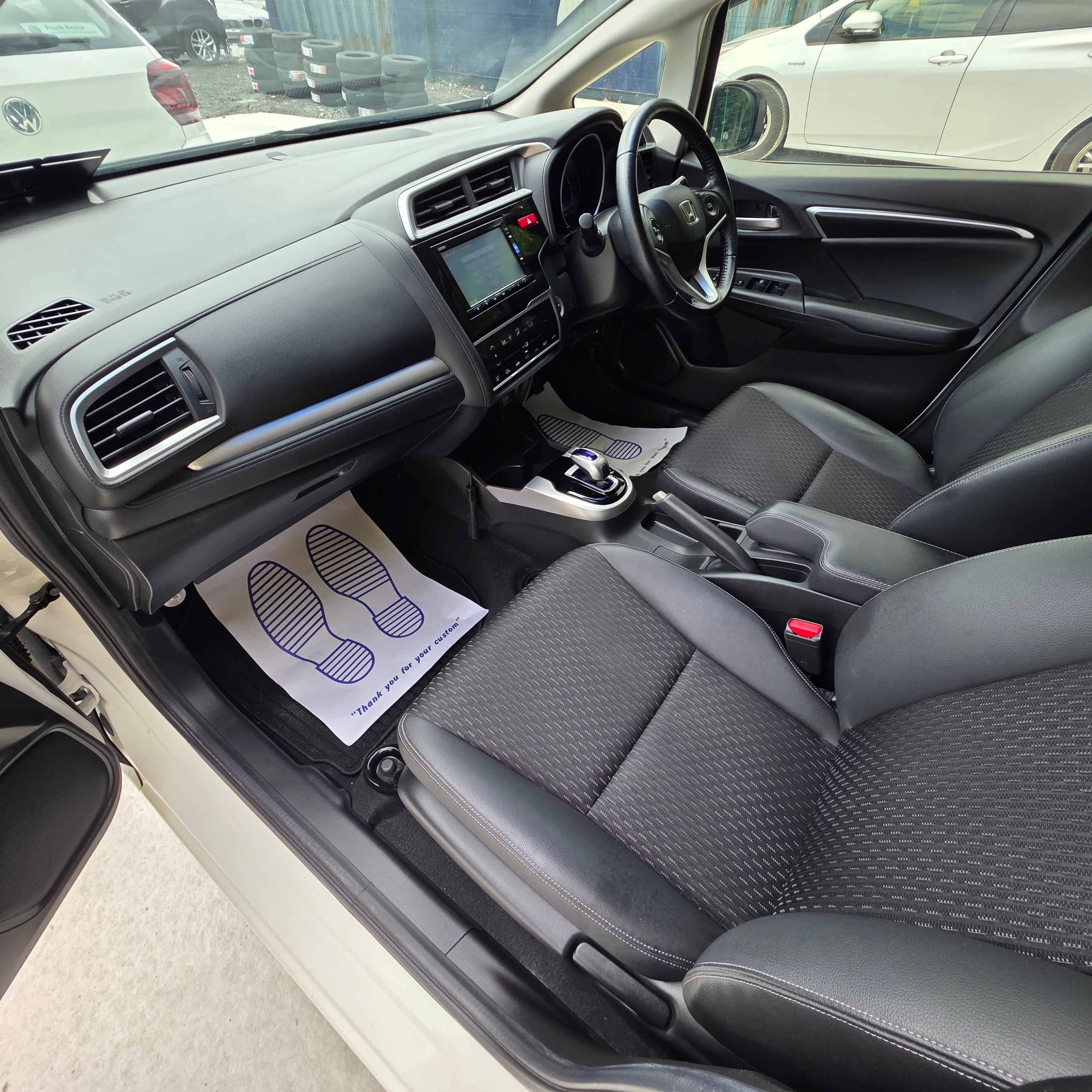 Honda Fit Hybrid Automatic 2016 Low Miles