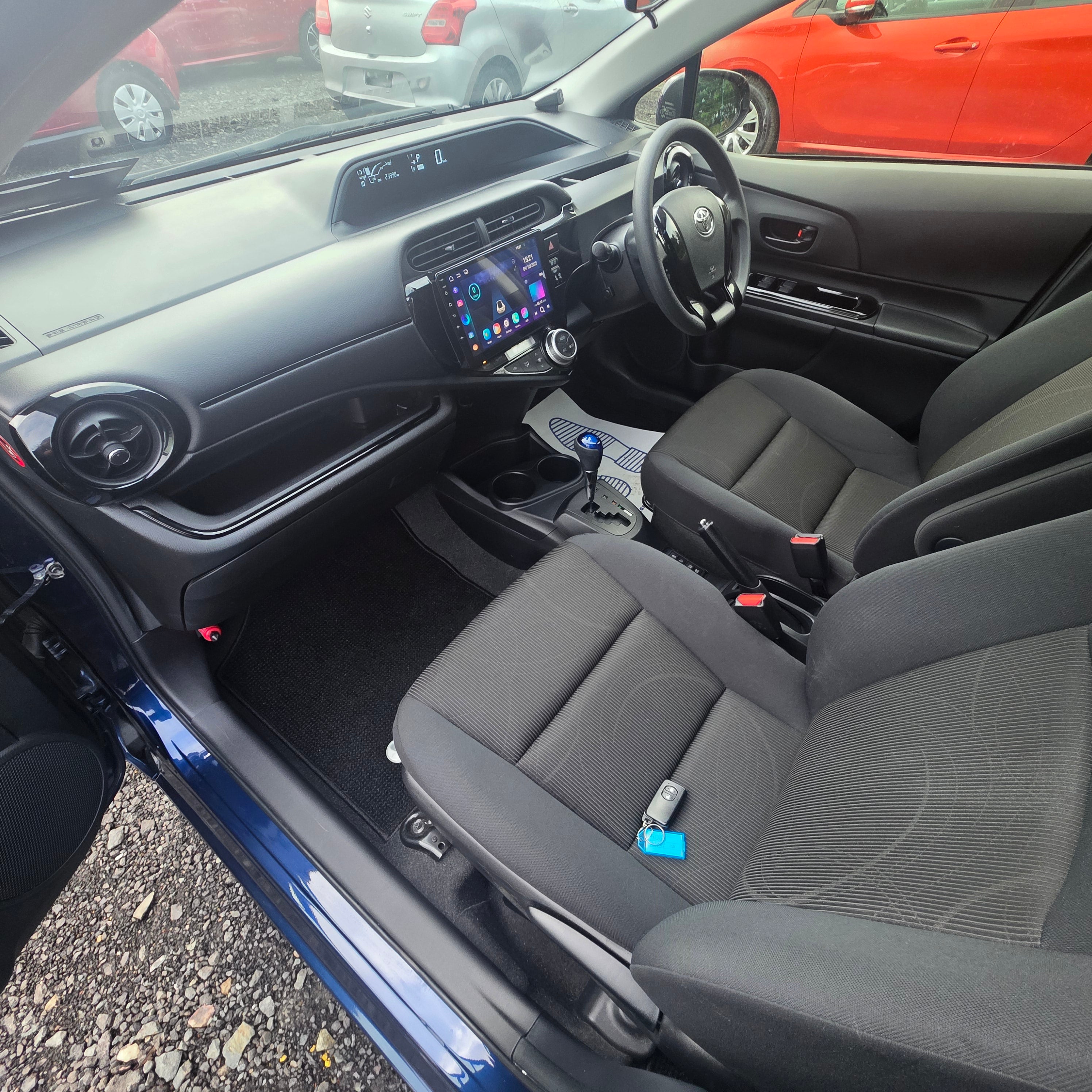 Toyota Aqua 2016 Automatic Low Miles