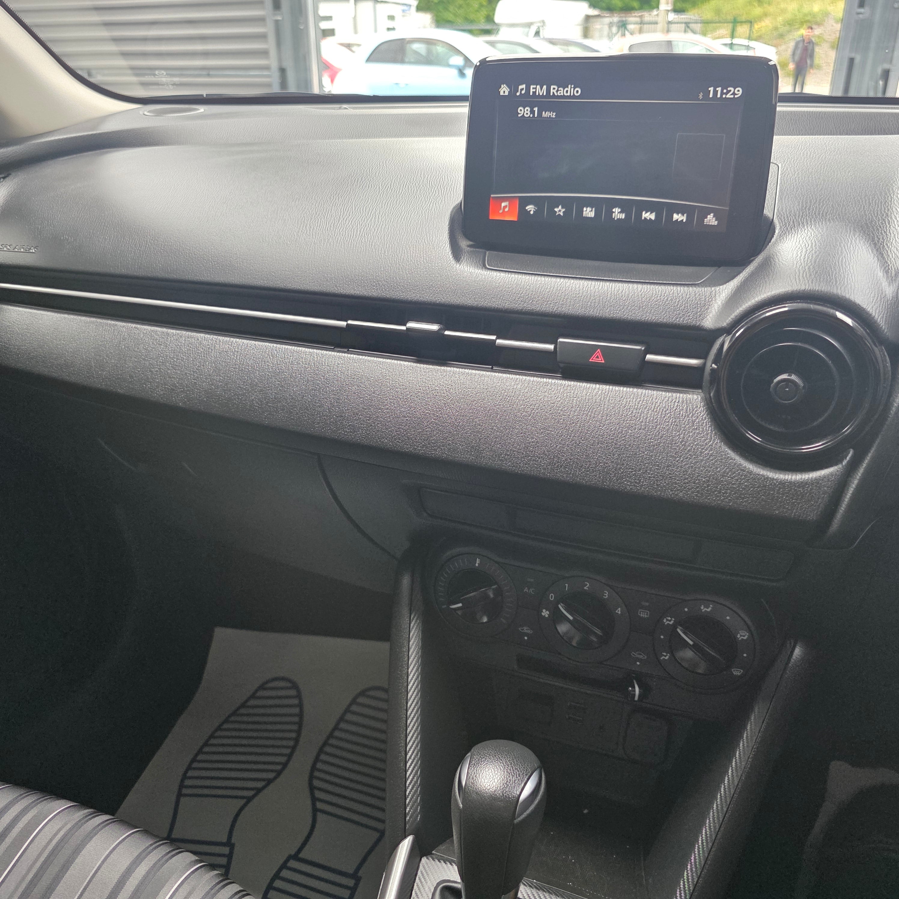 Mazda Demio Automatic 2017