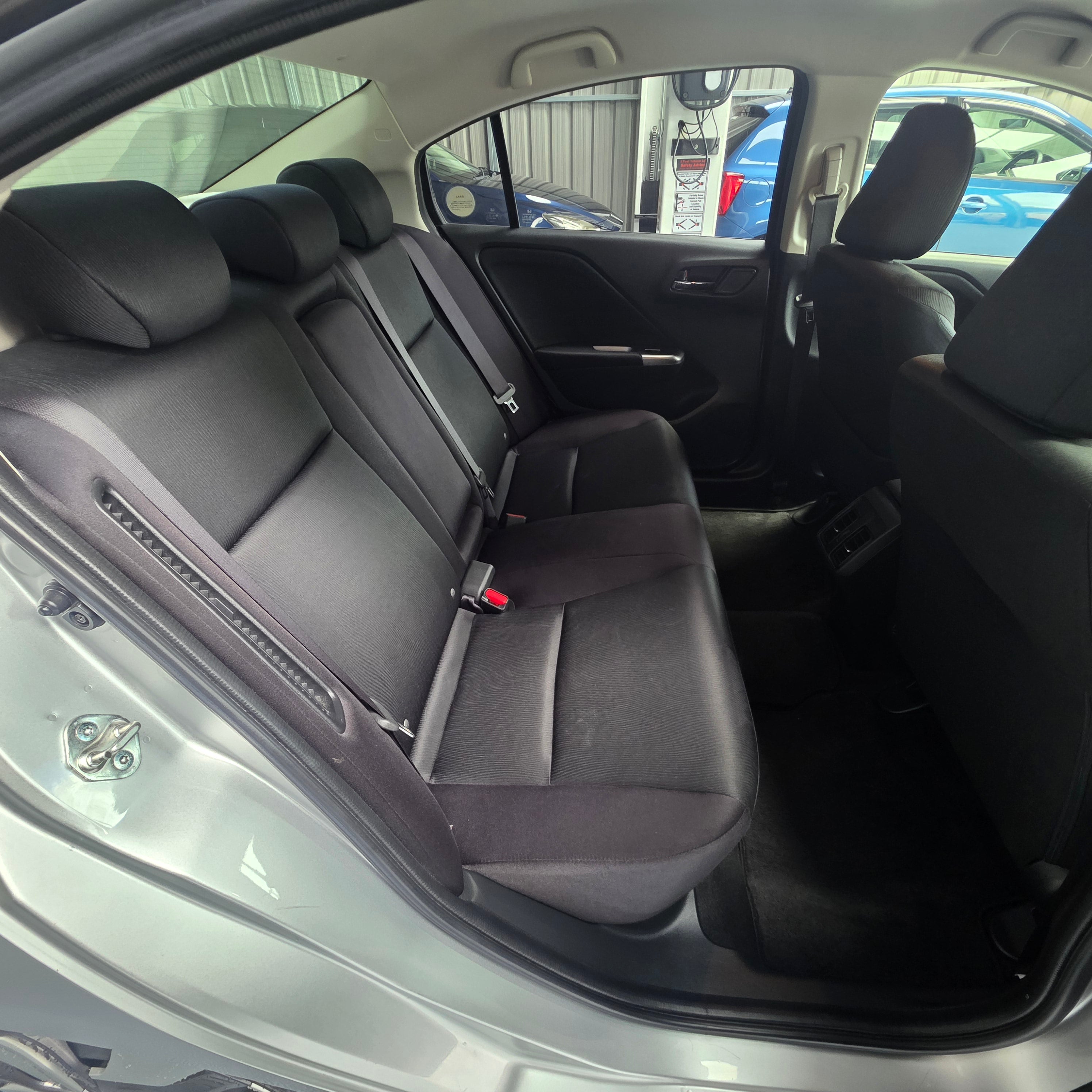 Honda Grace 2015 Automatic