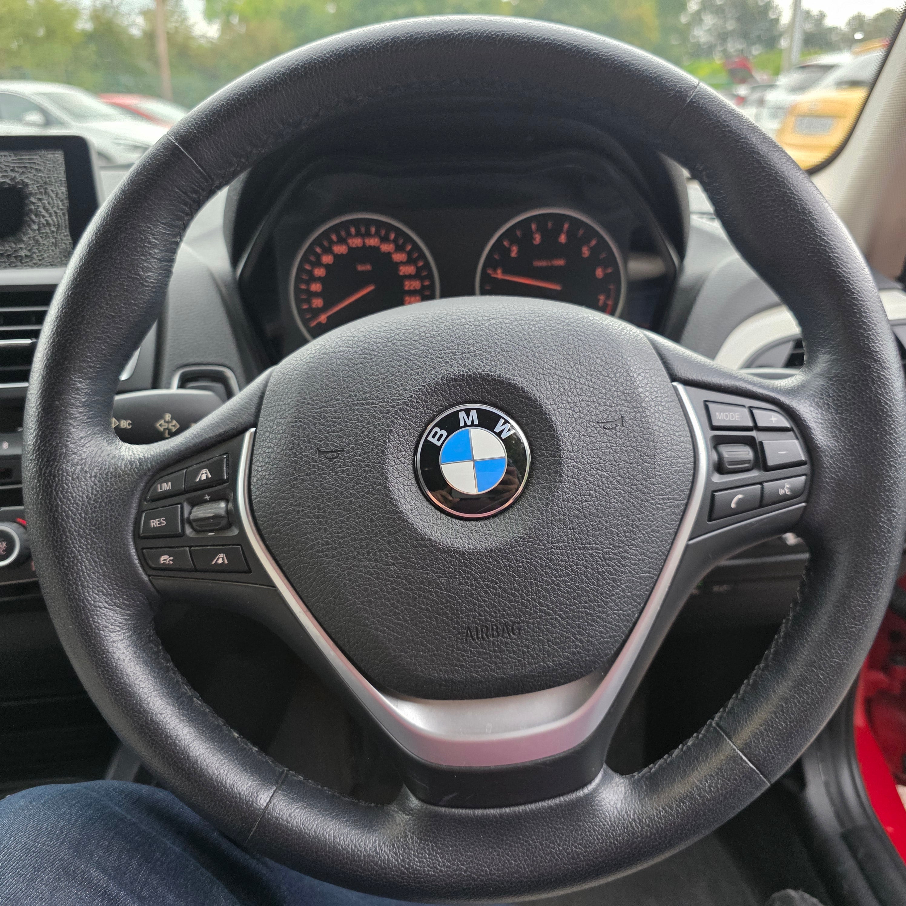 BMW 118i Automatic 2015