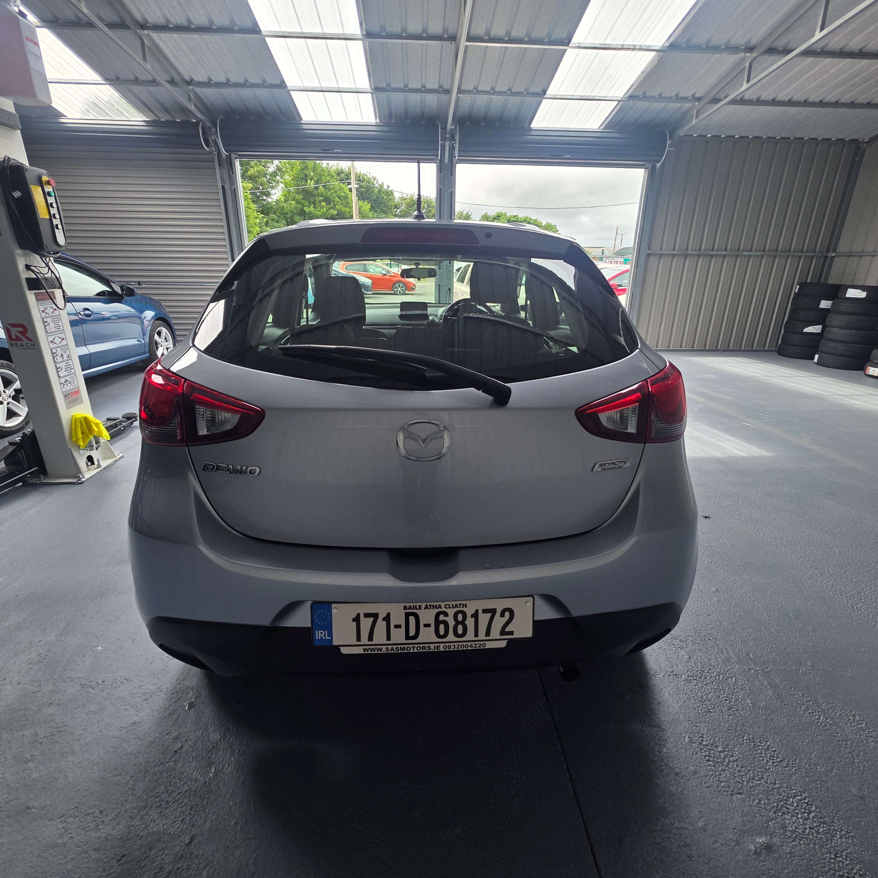 Mazda Demio Automatic 2017