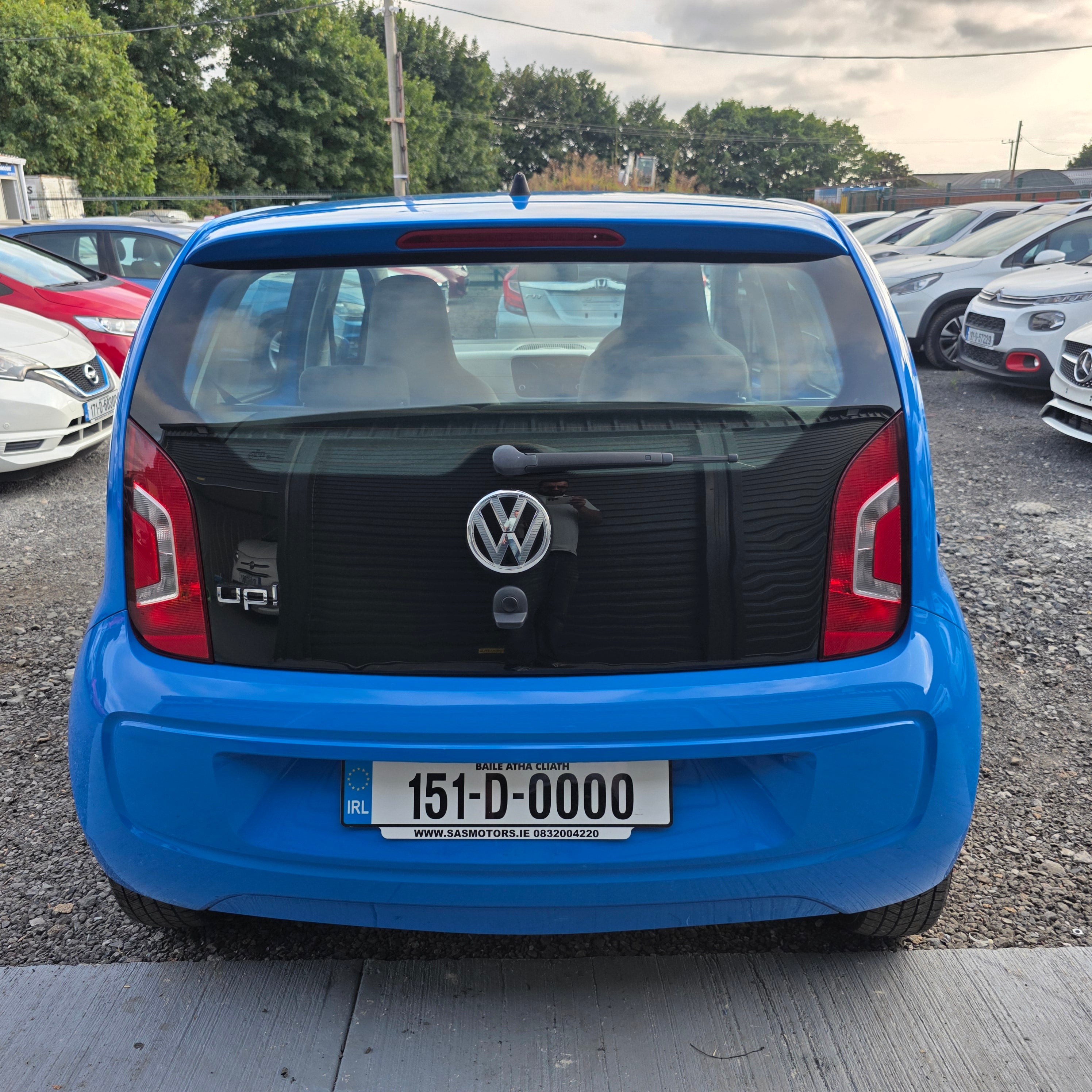 Volkswagen Up Automatic 2015