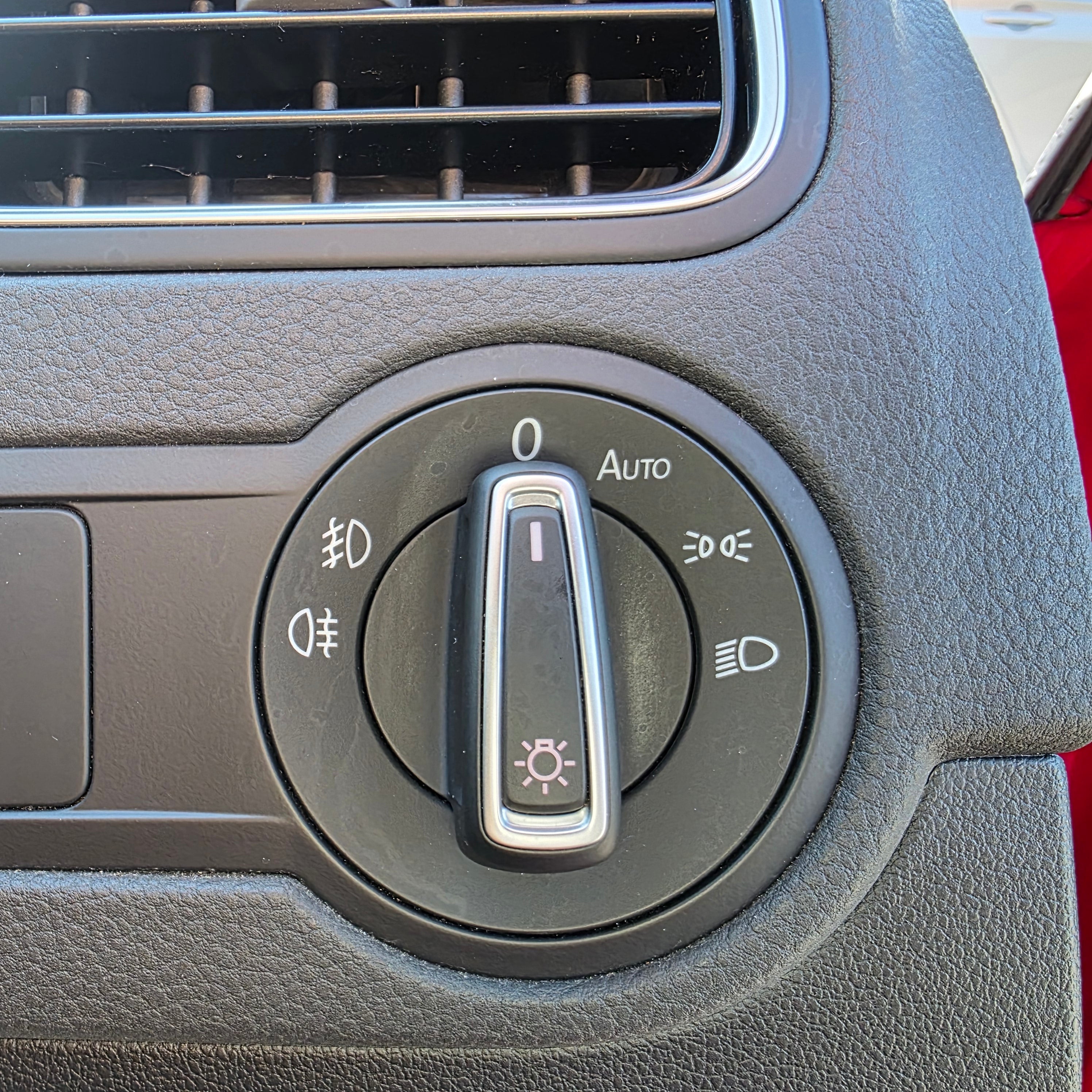 Volkswagen Polo 2015 Automatic Highline