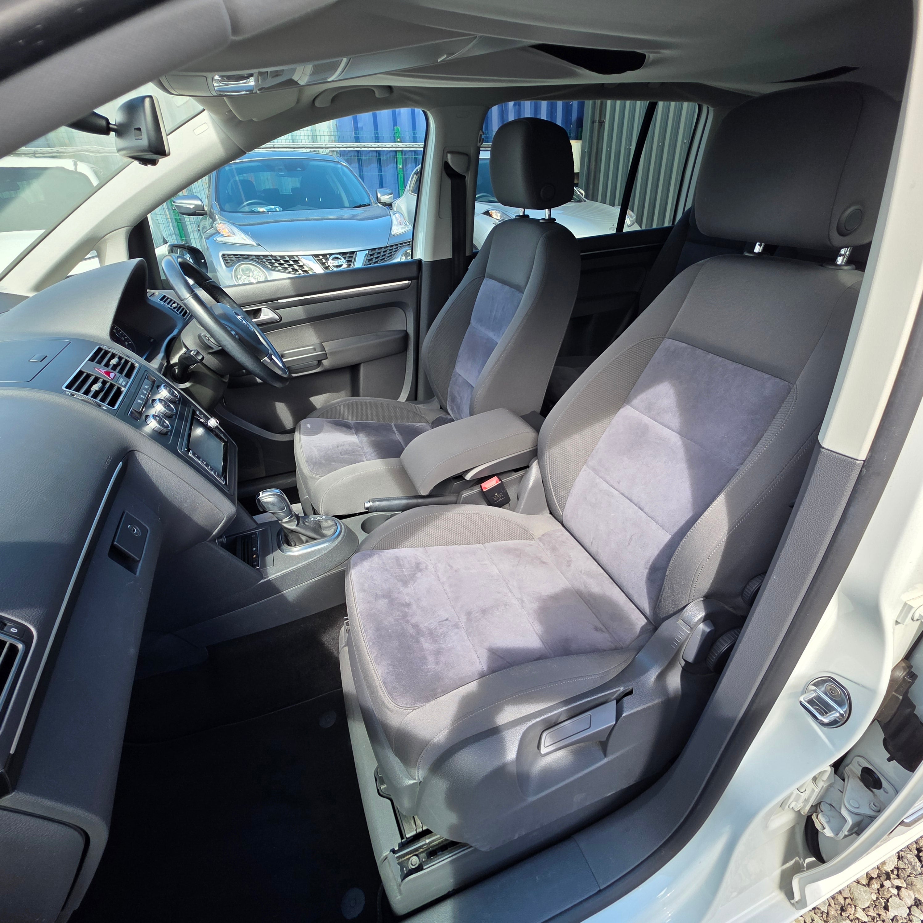 Volkswagen Touran Automatic 2015 Highline