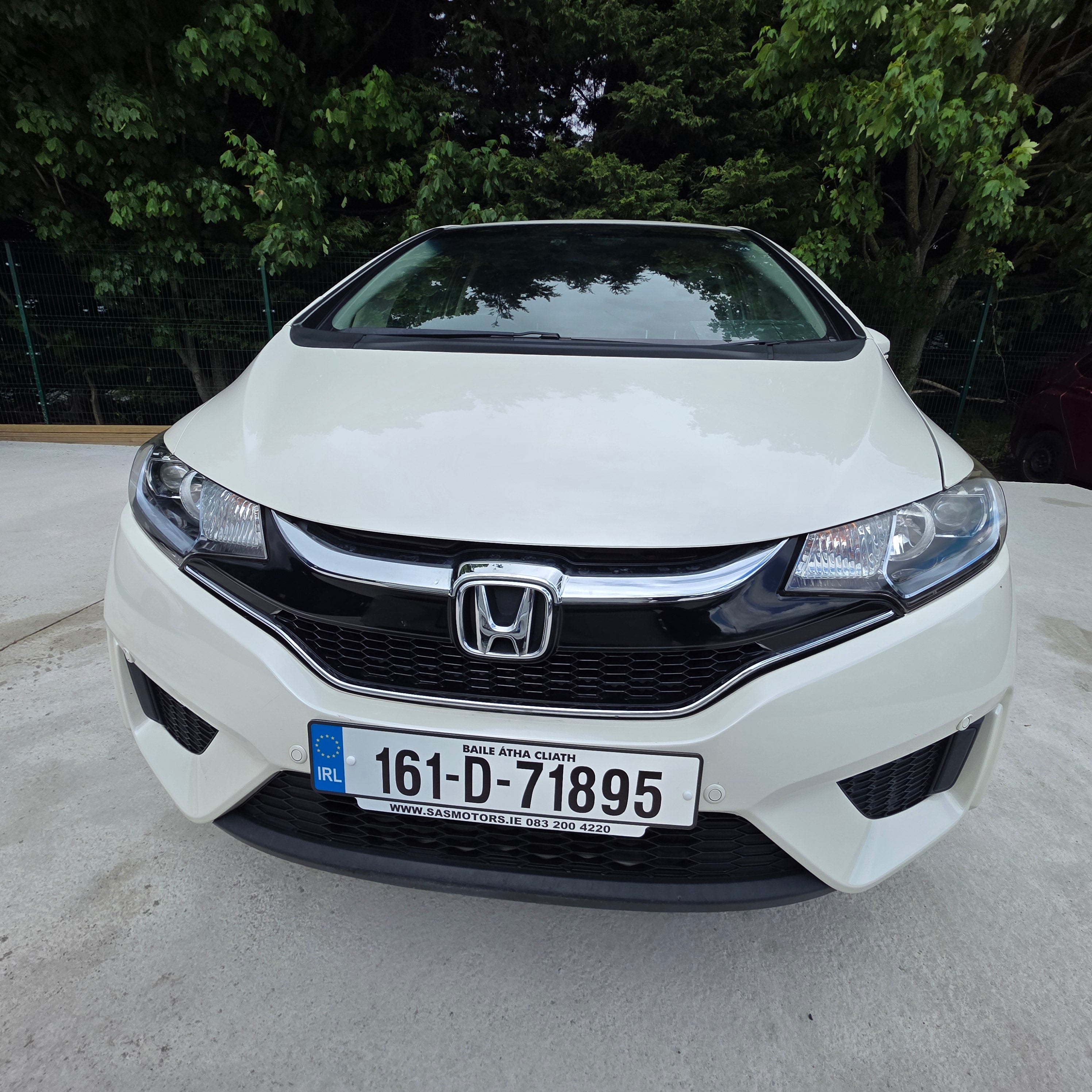 Honda Fit Hybrid Automatic 2016 Low Miles