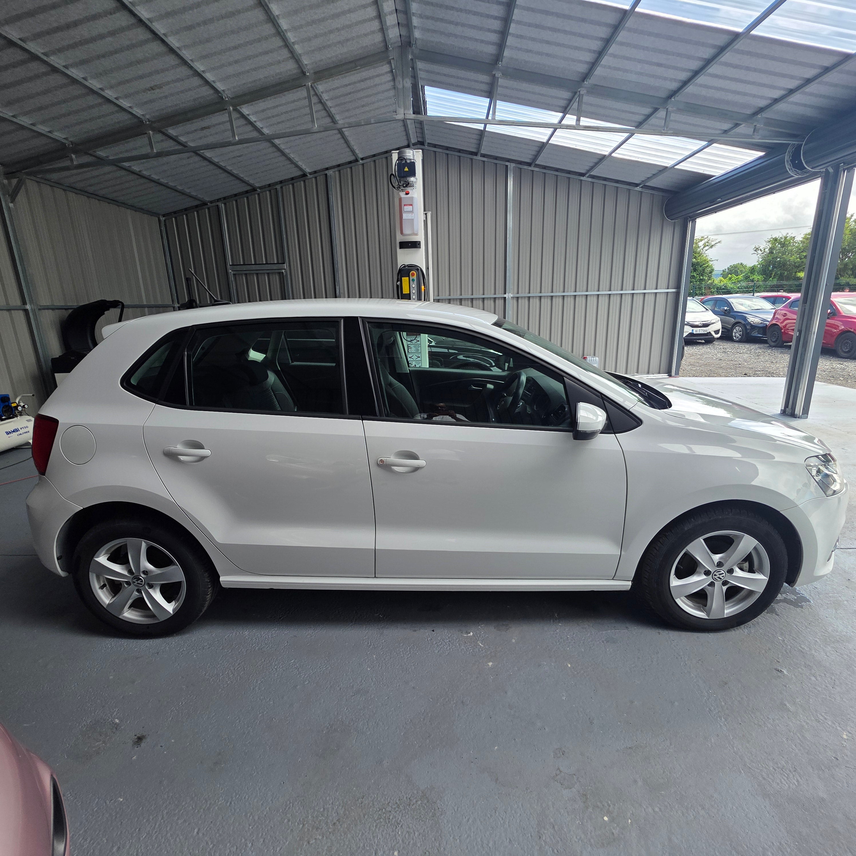 Volkswagen Polo Automatic 2014