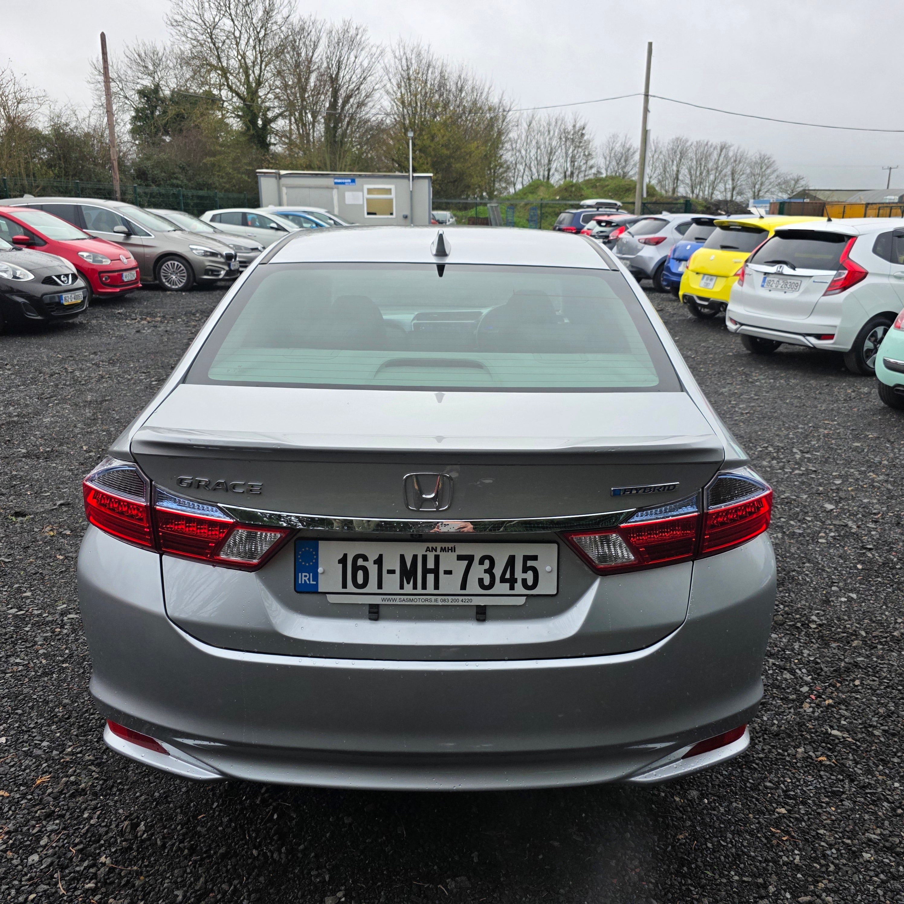 Honda Grace Hybrid Automatic 2016