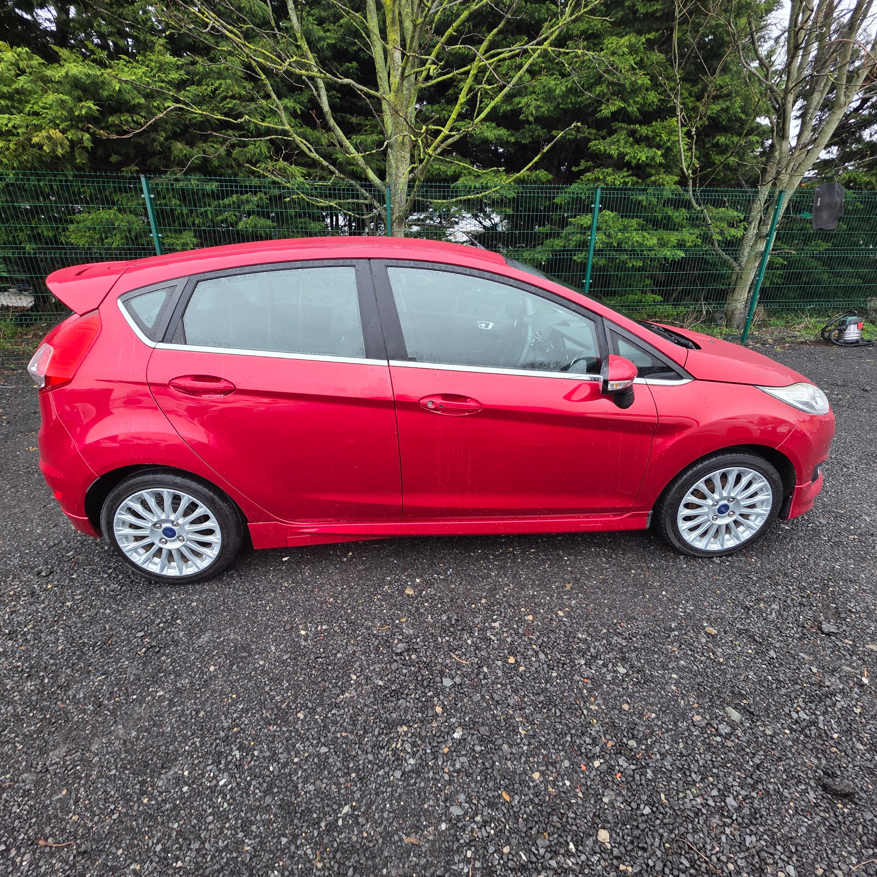 Ford Fiesta Automatic 2016 Leather Heated Seats