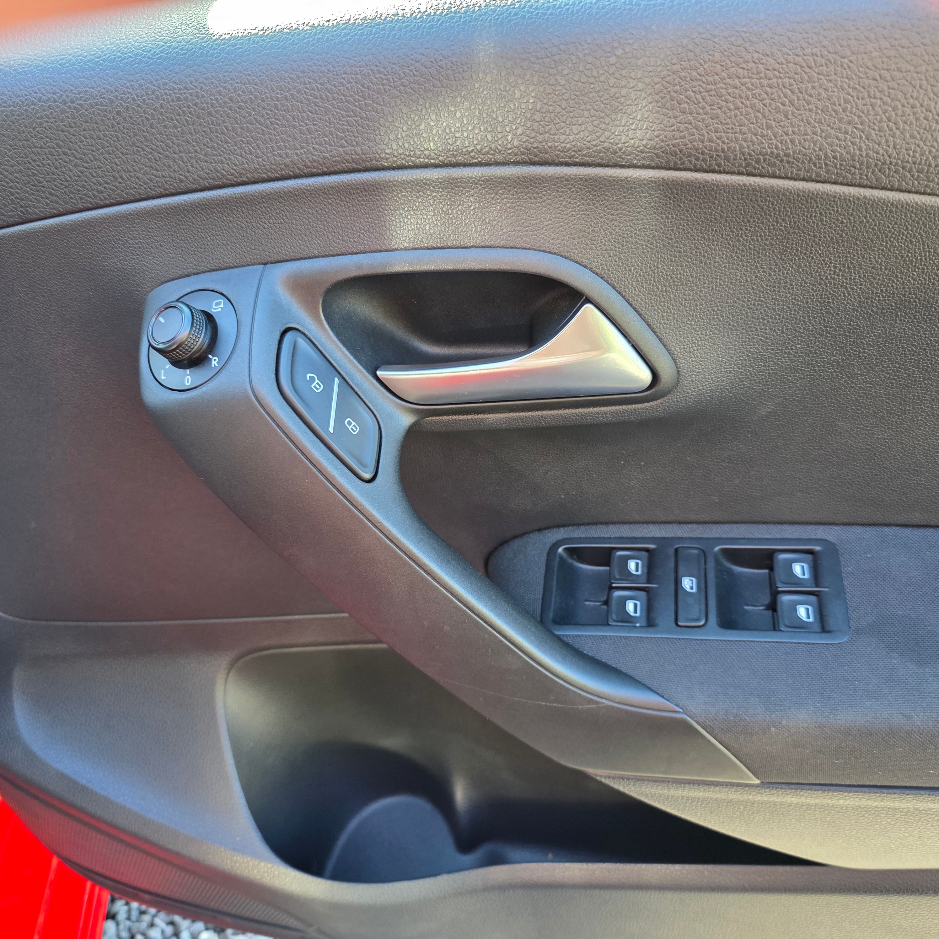 Volkswagen Polo 2015 Automatic Highline