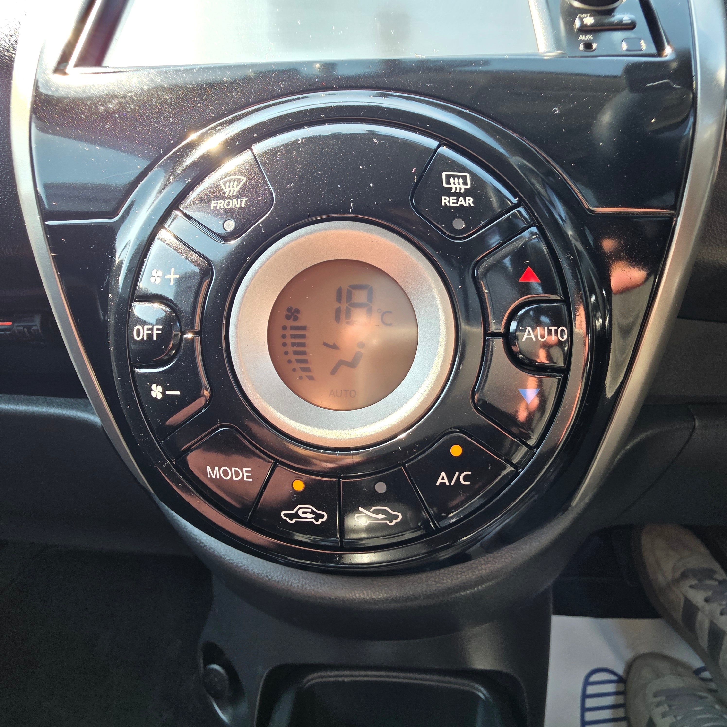 Nissan March Automatic 2014