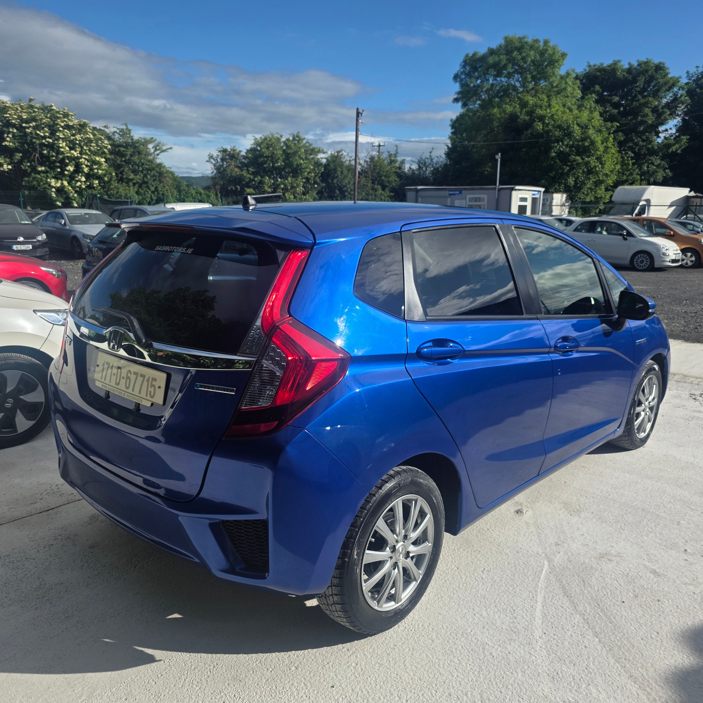Honda Fit Hybrid Automatic 2017 Low Miles