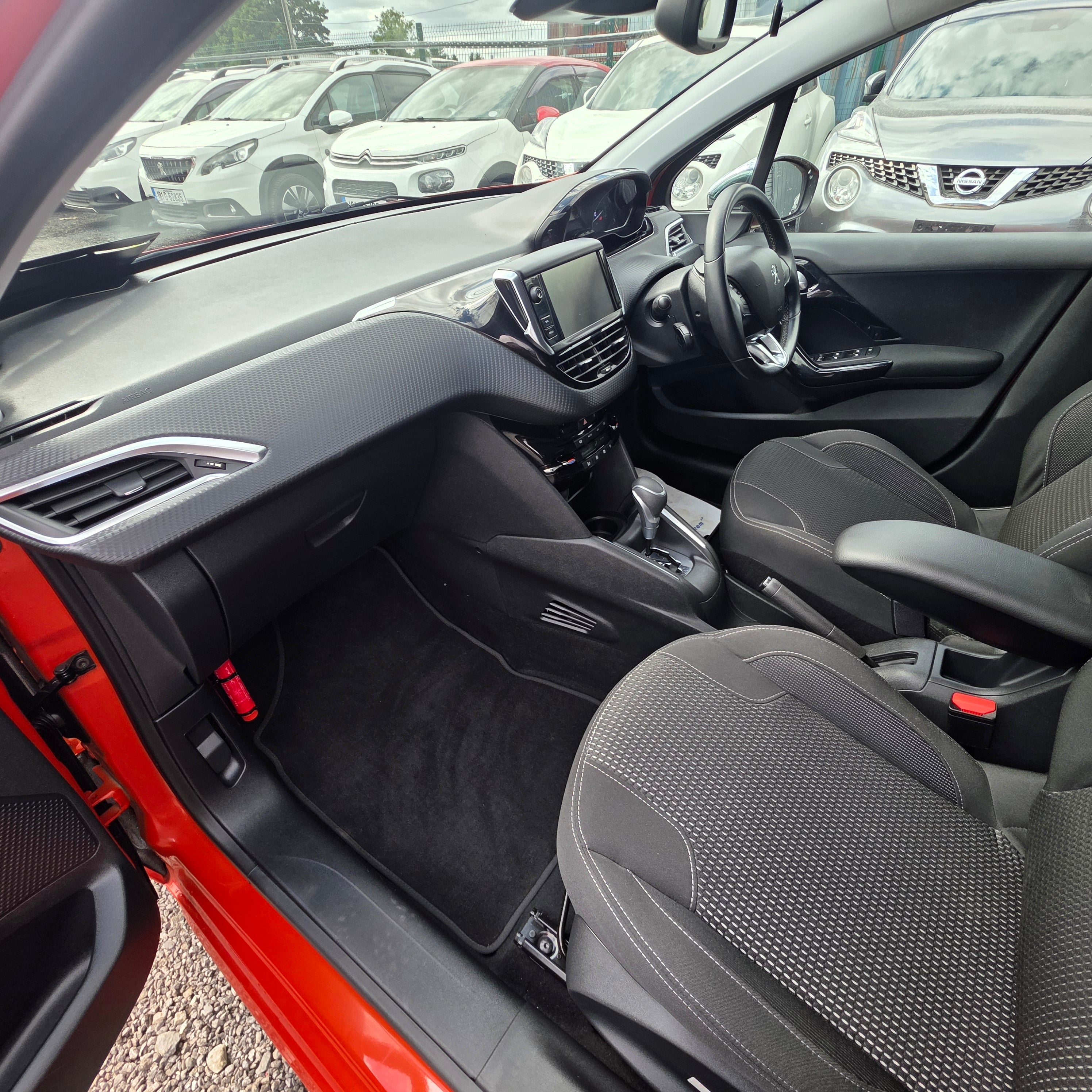 Peugeot 208 Automatic 2017