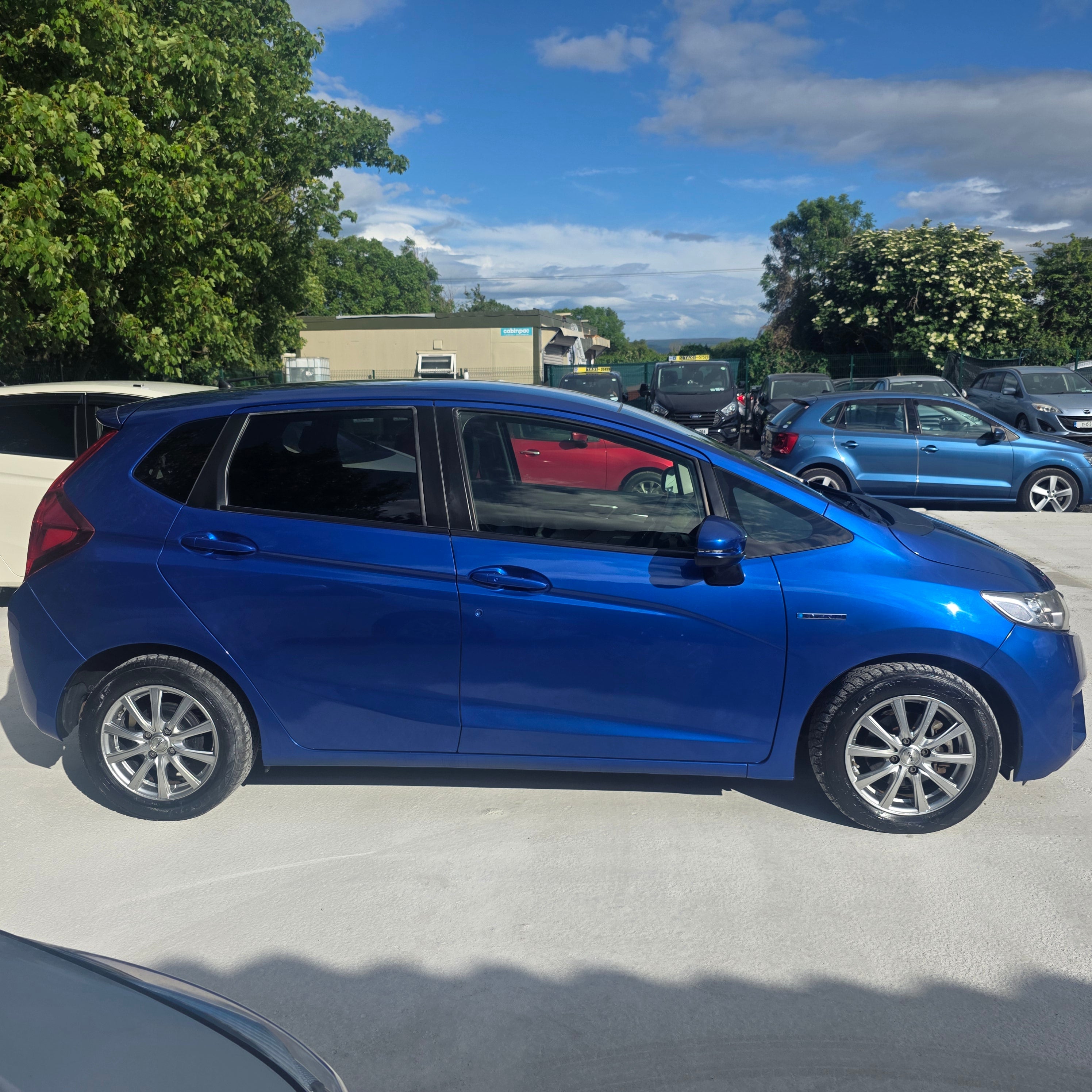 Honda Fit Hybrid Automatic 2017 Low Miles
