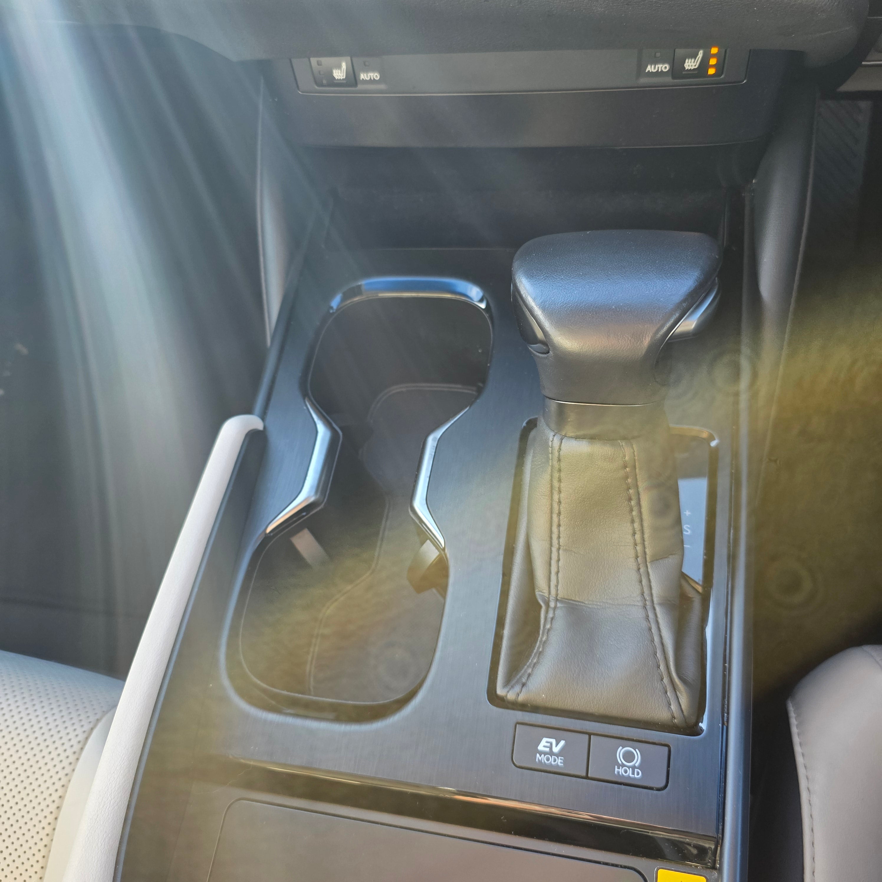 Lexus ES300H Automatic Hybrid 2023