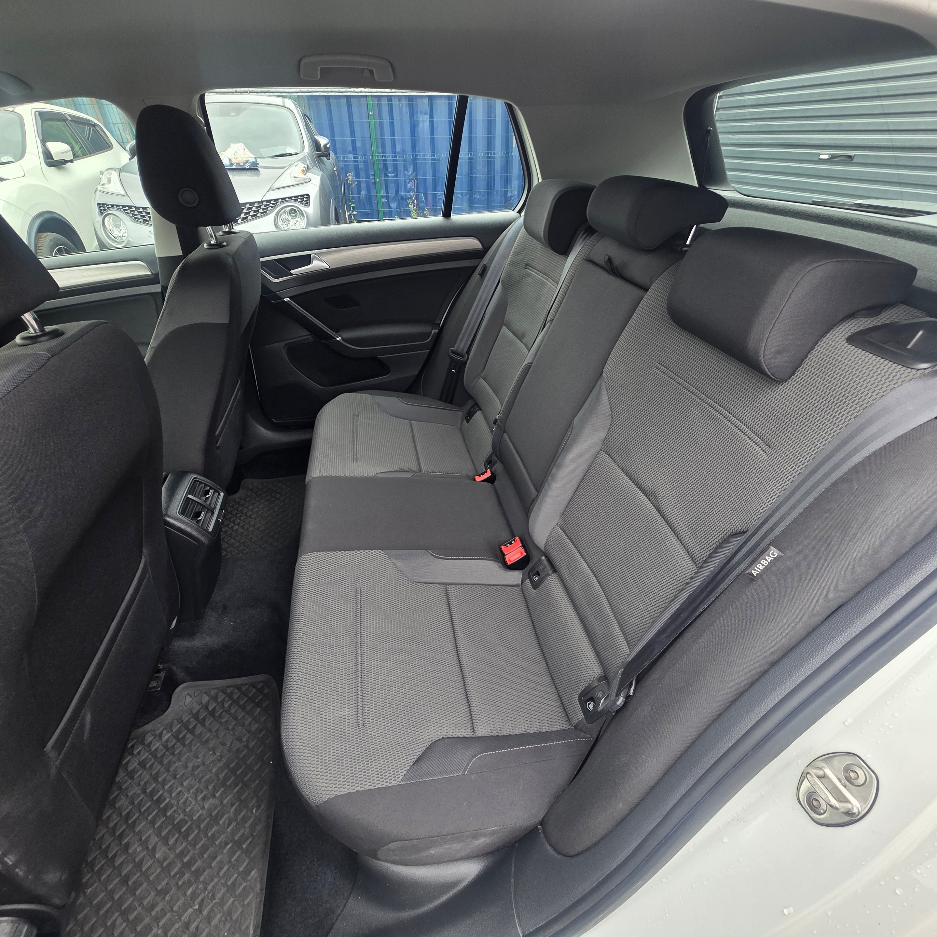 Volkswagen Golf Automatic 2014 Low Miles