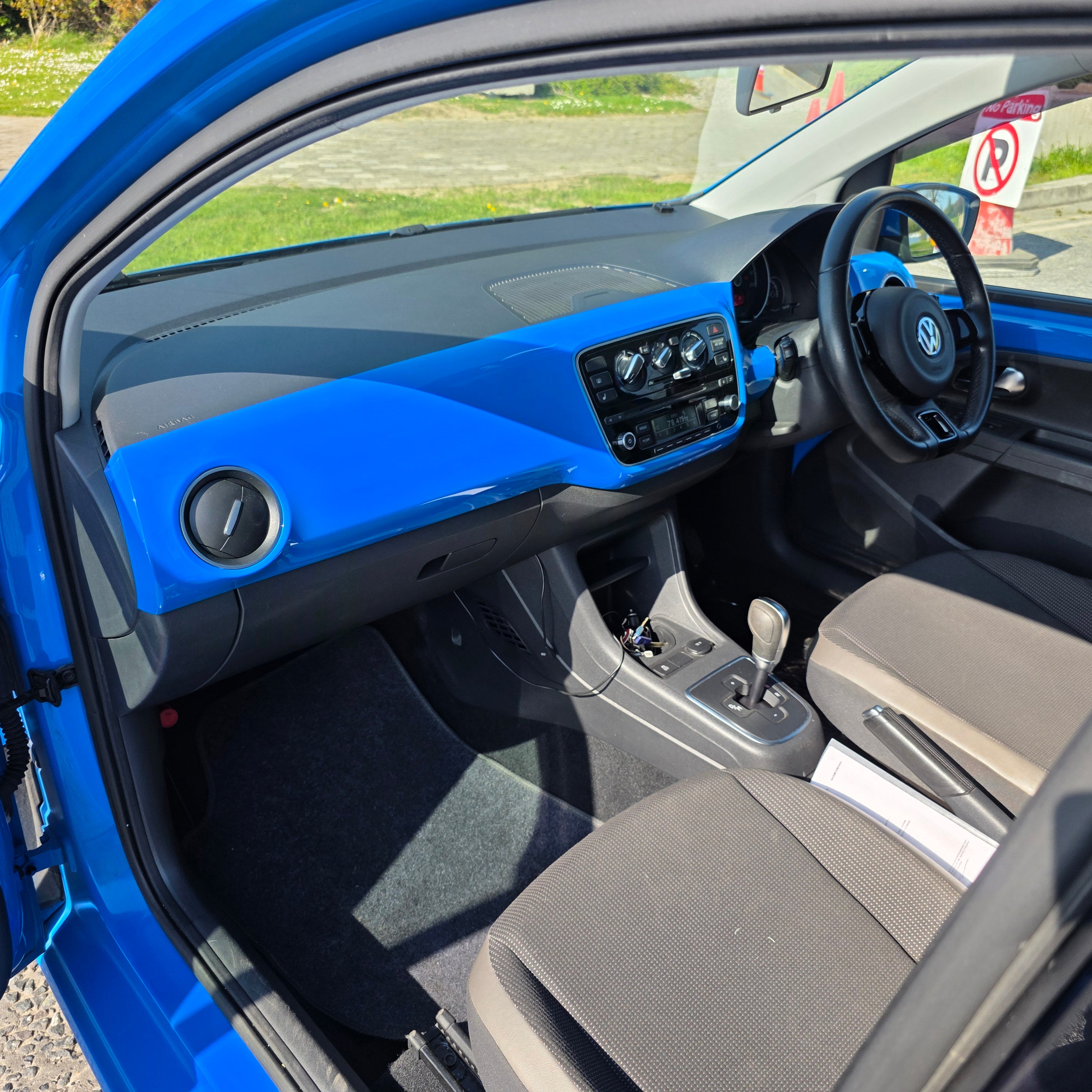 Volkswagen Up! Automatic 2014