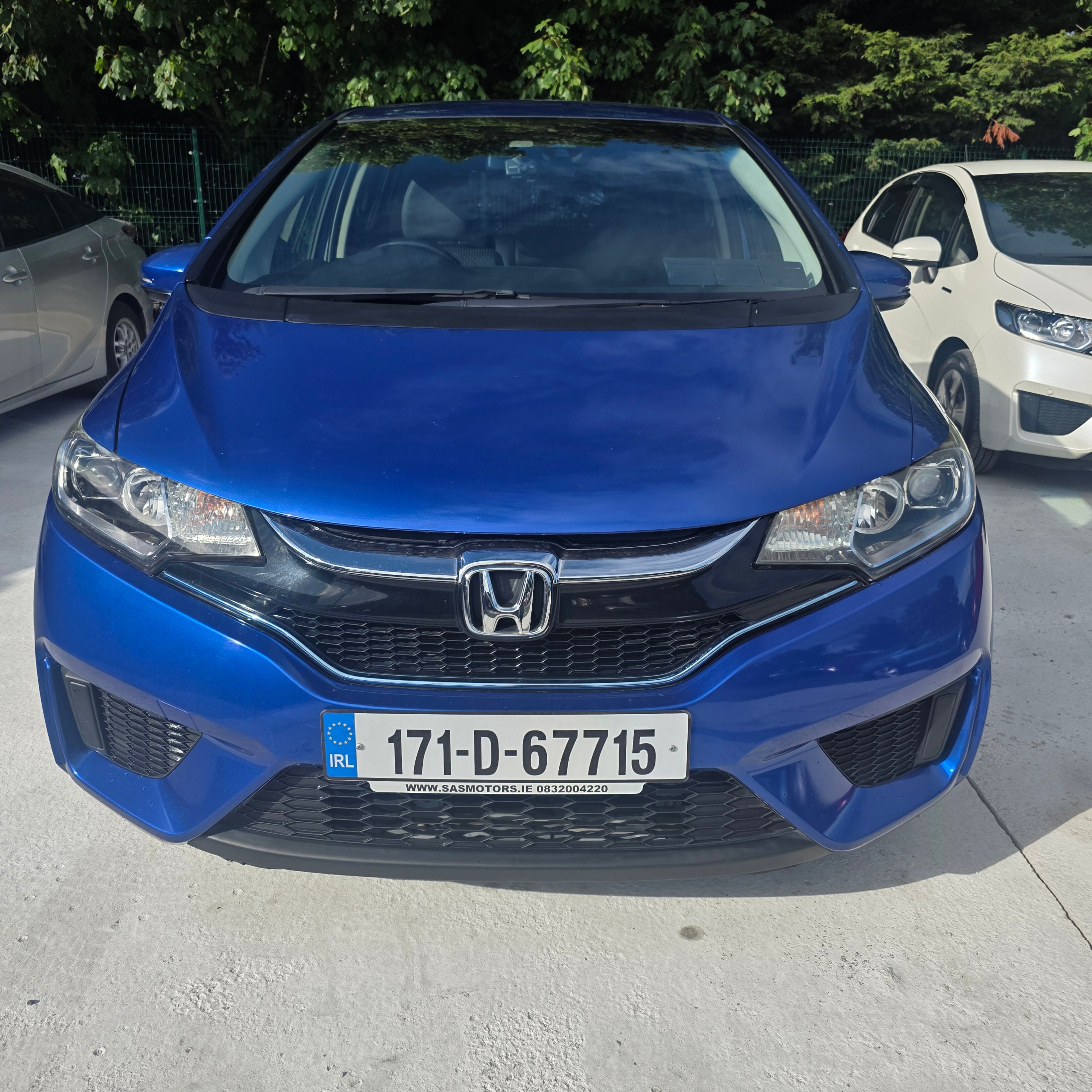 Honda Fit Hybrid Automatic 2017 Low Miles