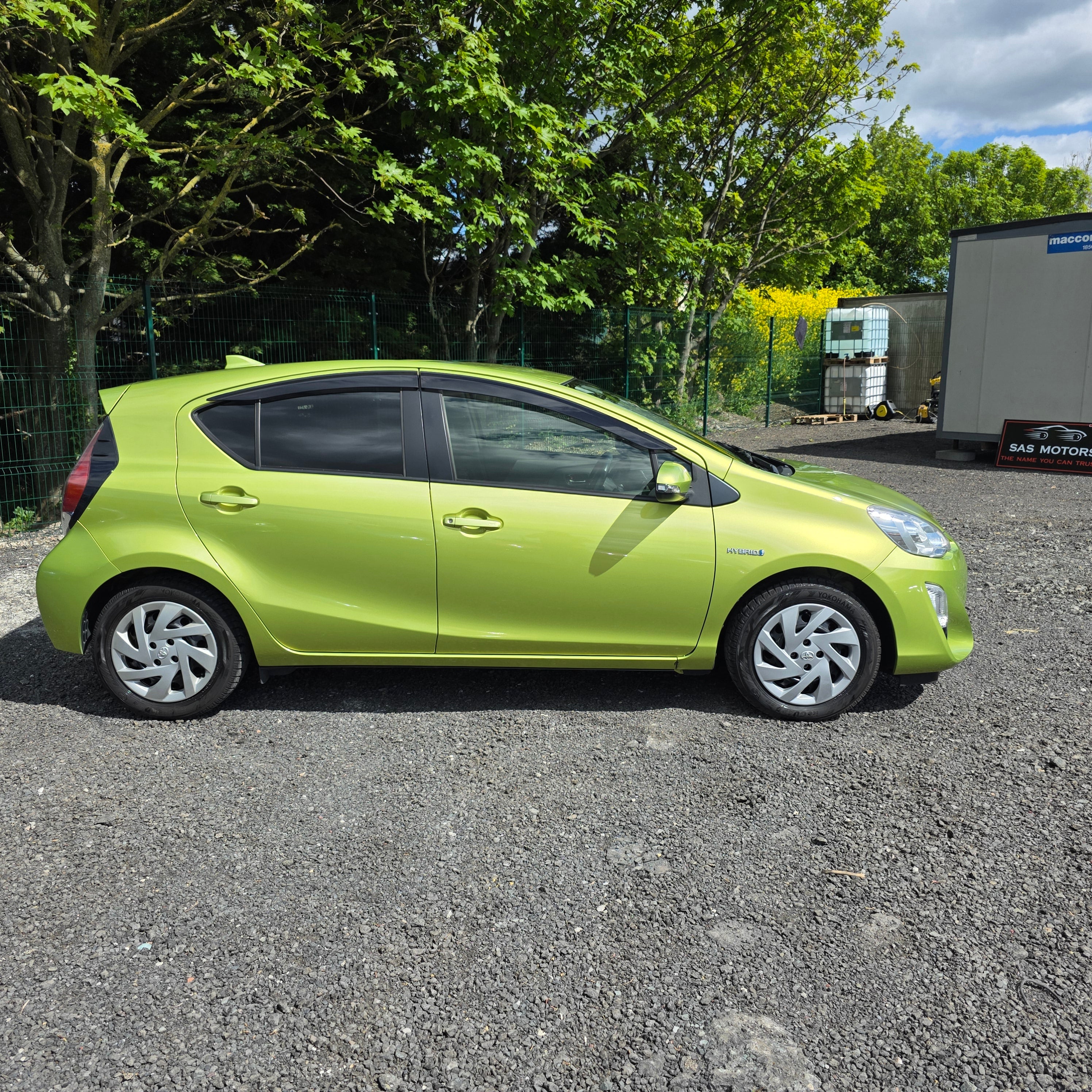 Toyota Aqua 2015 Automatic Hybrid