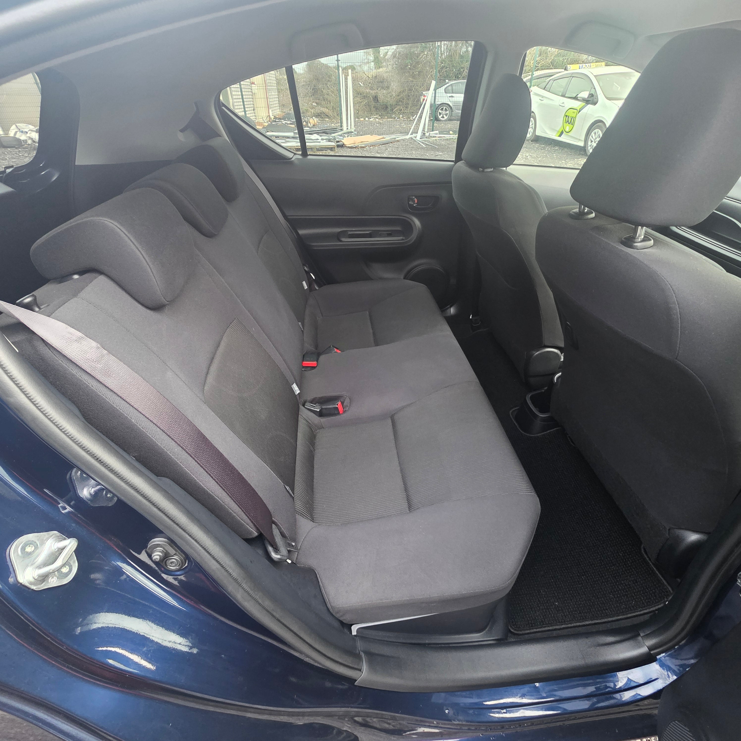 Toyota Aqua 2016 Automatic Low Miles