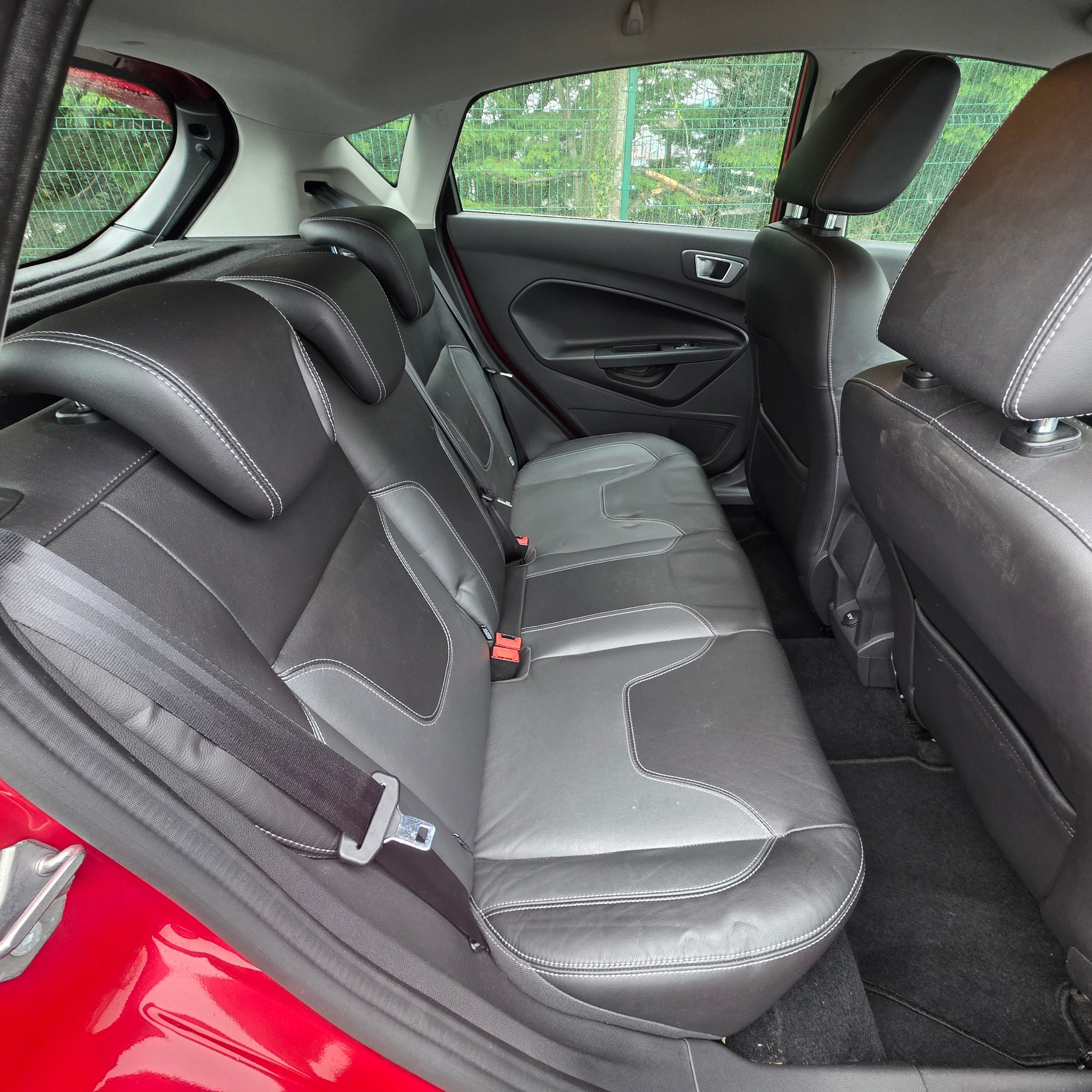 Ford Fiesta Automatic 2016 Leather Heated Seats