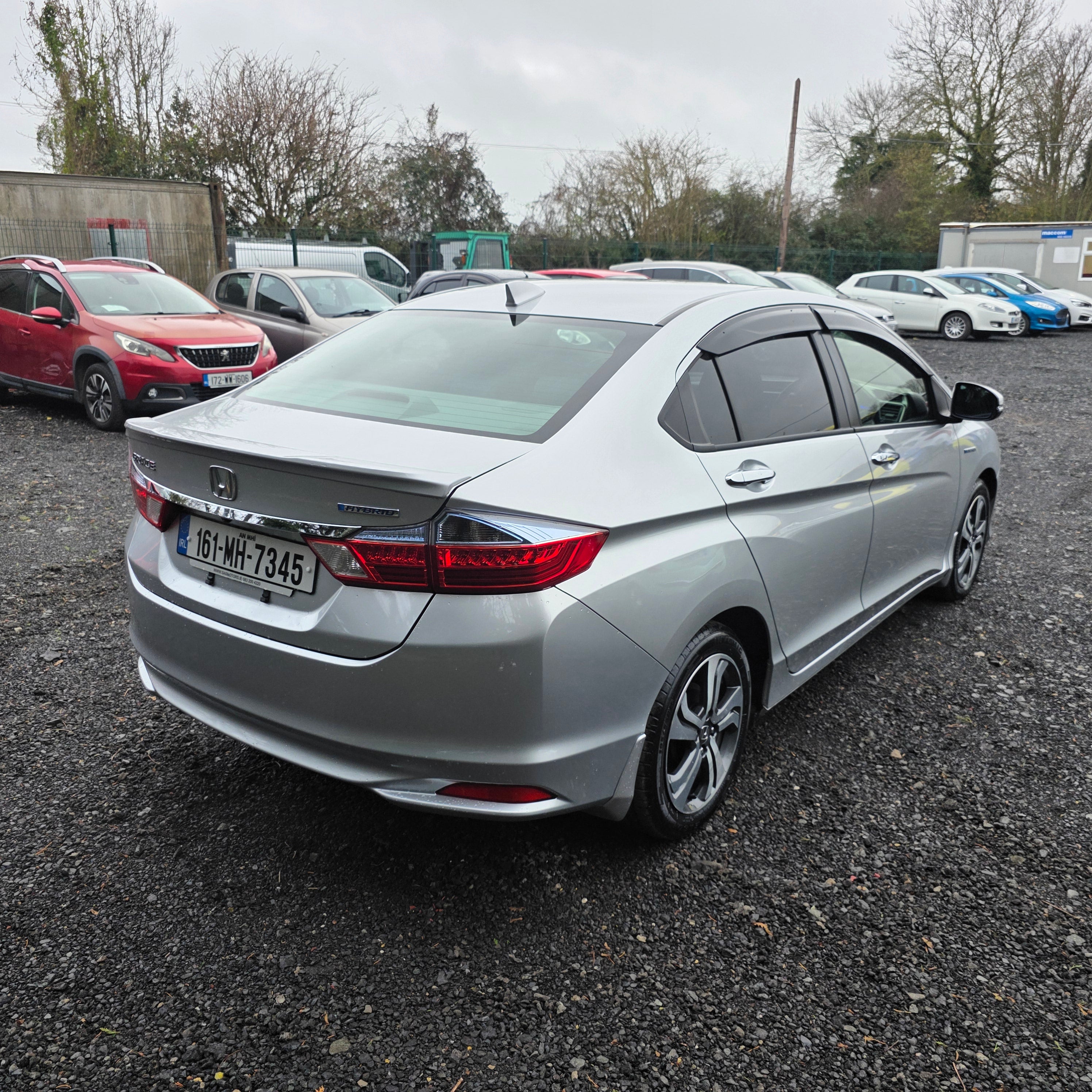 Honda Grace Hybrid Automatic 2016