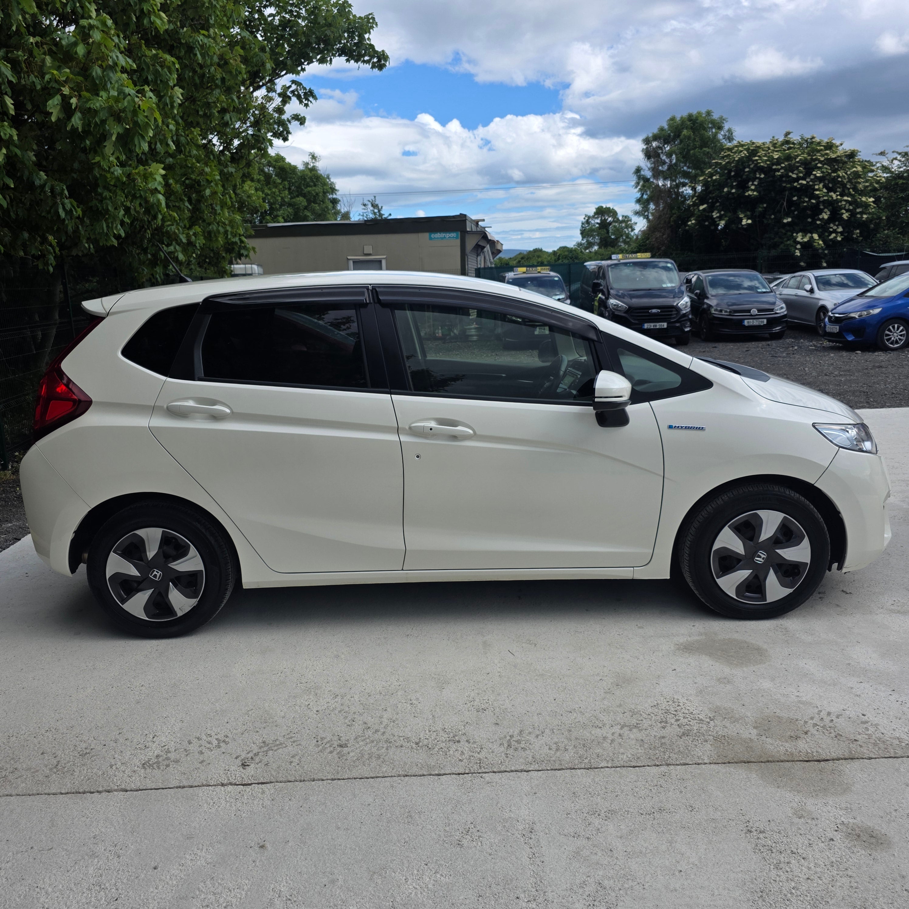 Honda Fit Hybrid Automatic 2016 Low Miles