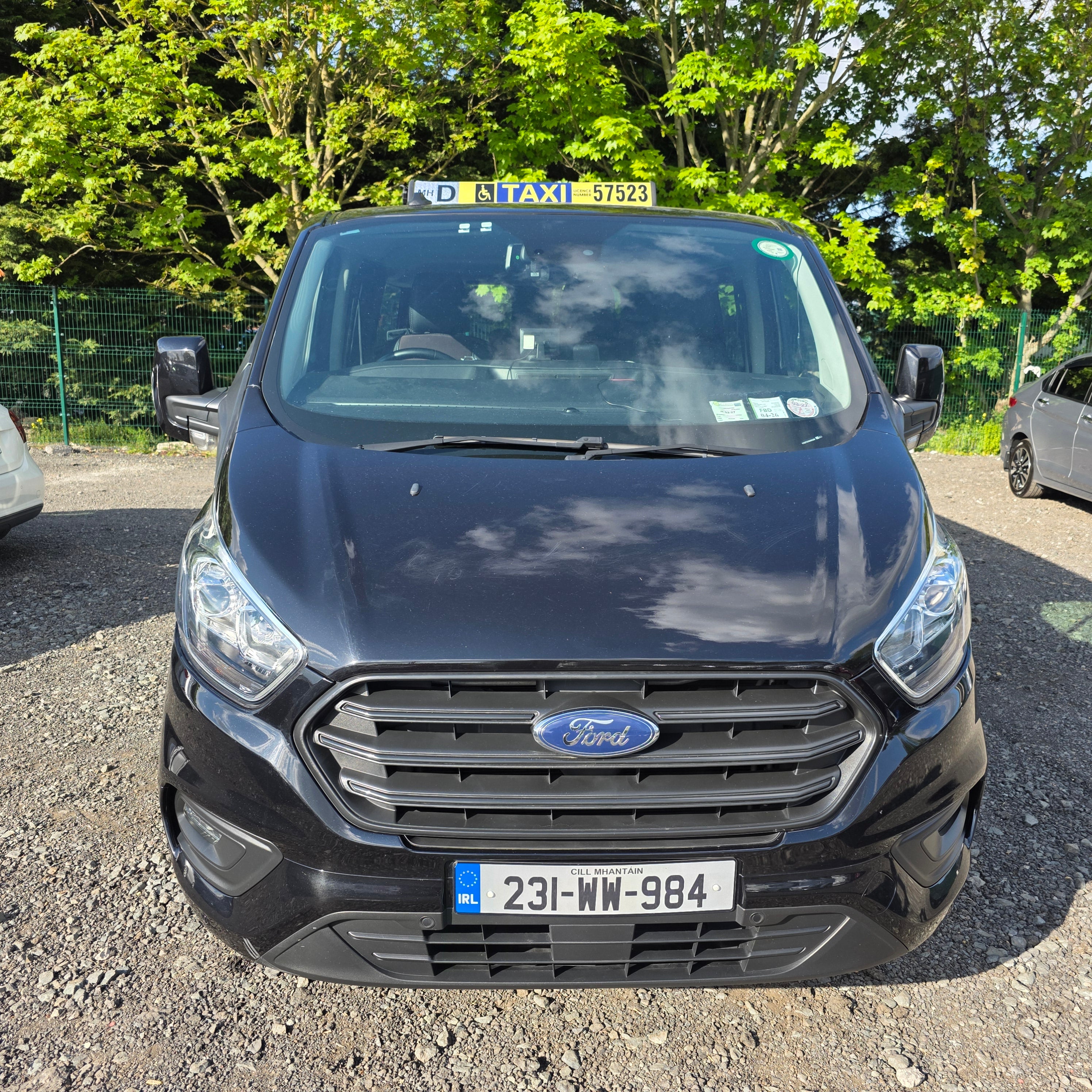 Ford Transit Custom Taxi 9 Seater