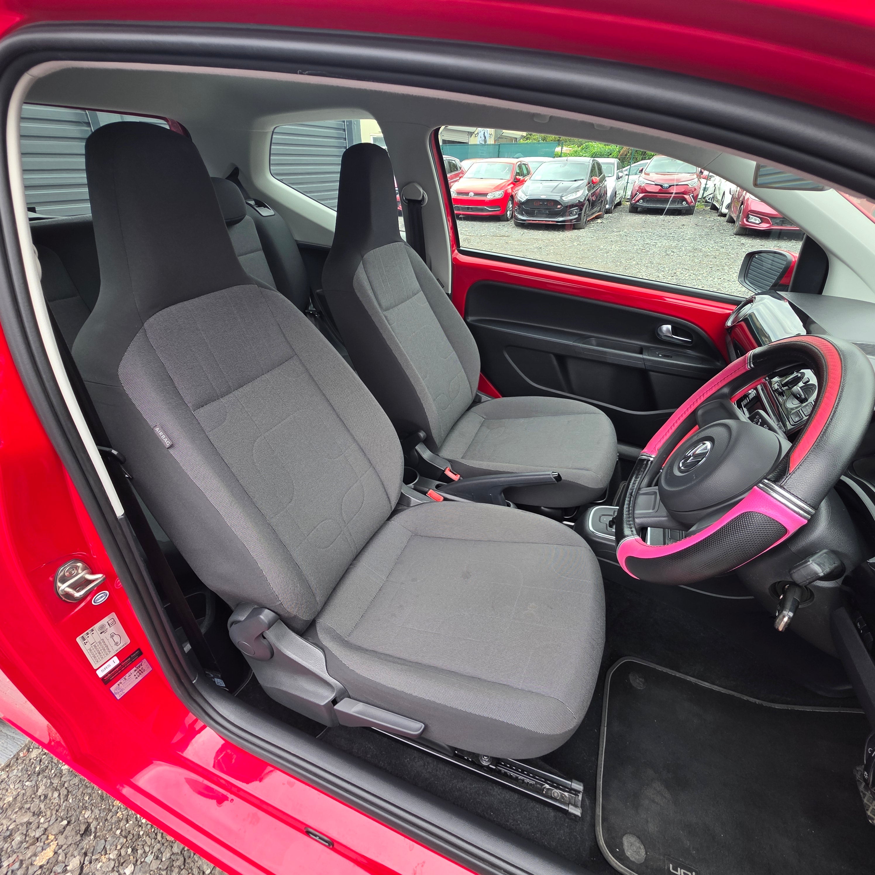 Volkswagen UP! Automatic 2015