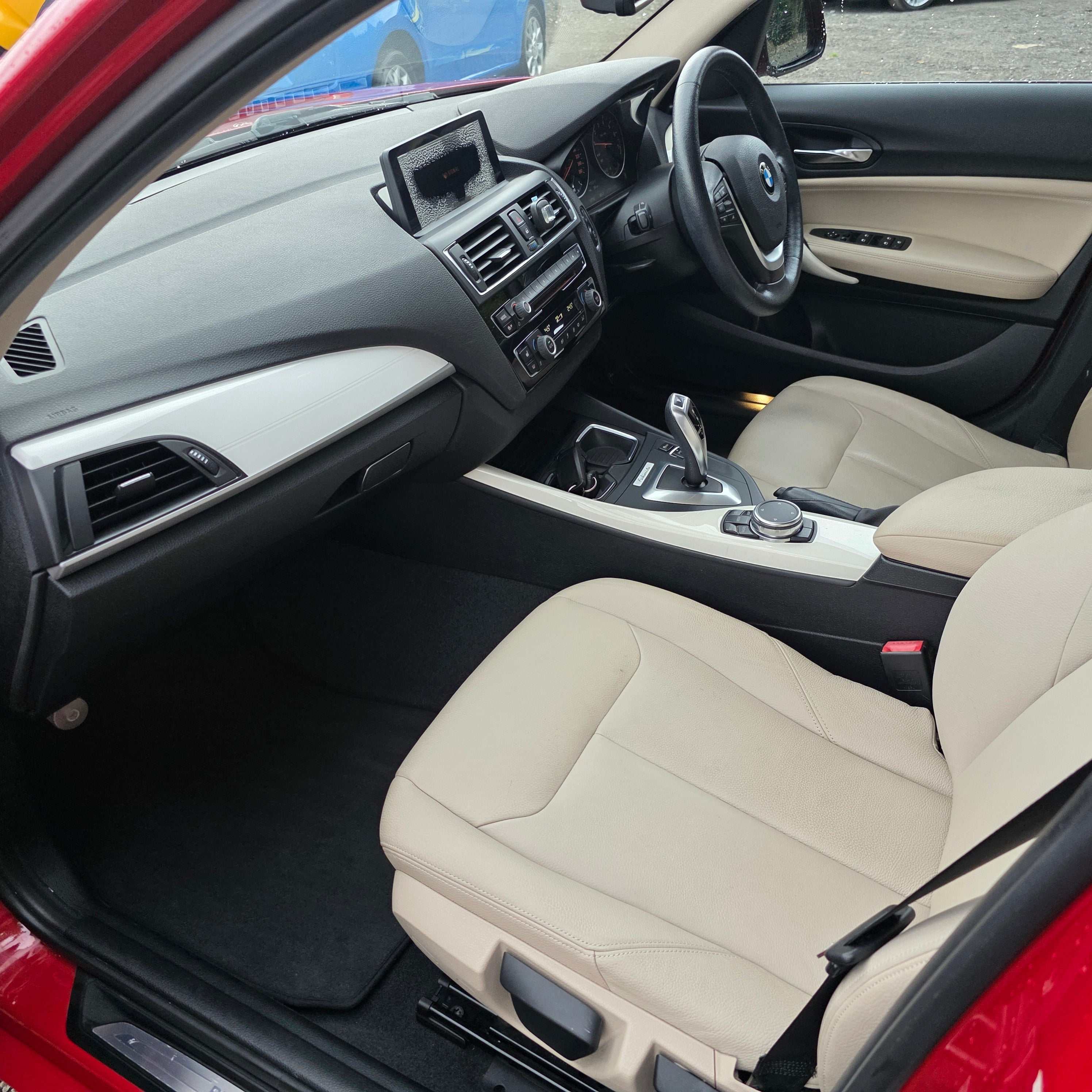 BMW 118i Automatic 2015