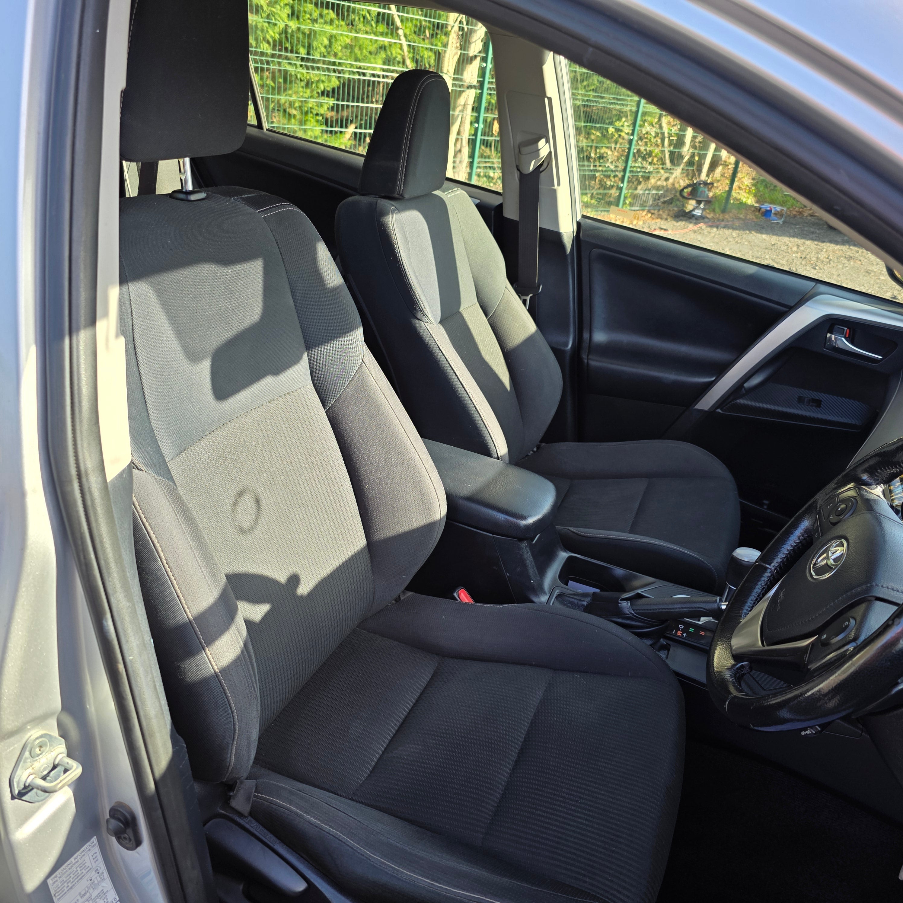 Toyota Rav-4 Automatic 2015