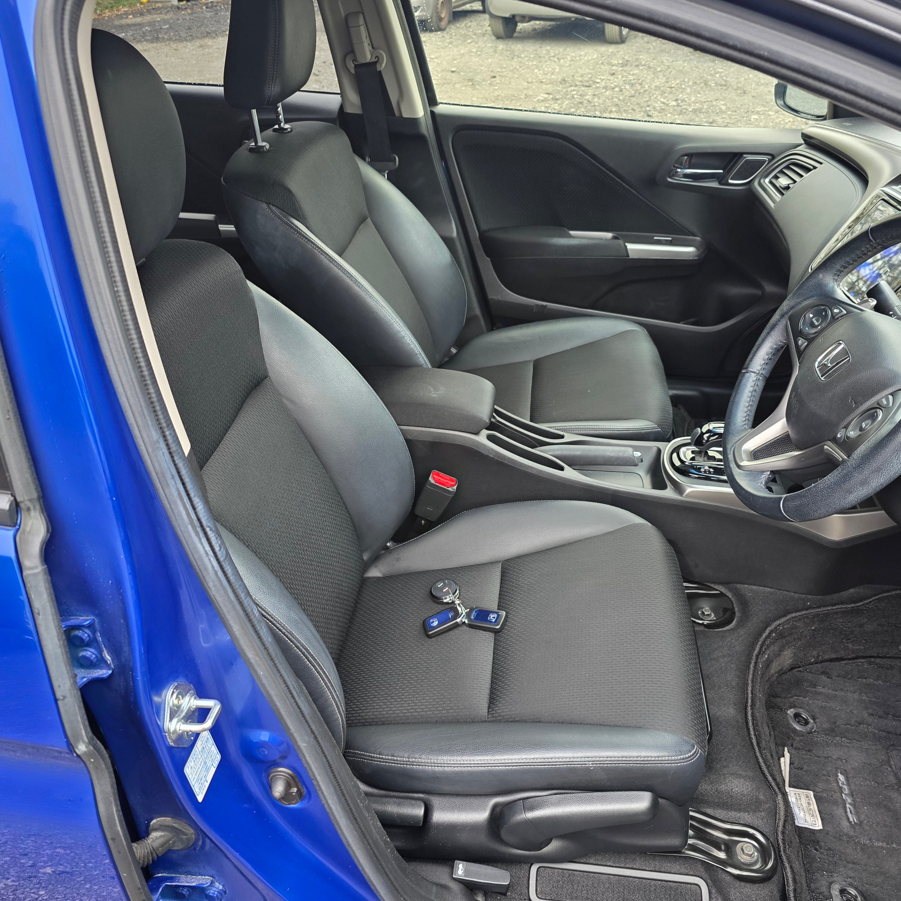 Honda Grace 2018 Automatic Hybrid