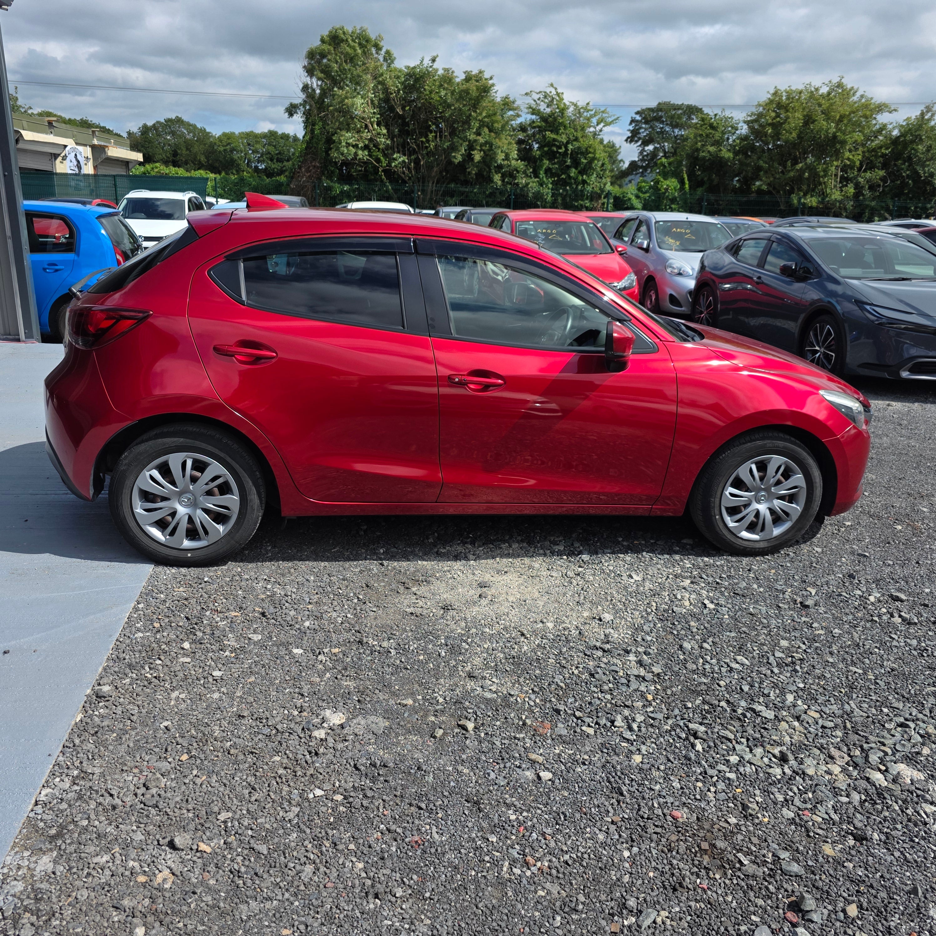 Mazda Demio Automatic 2016