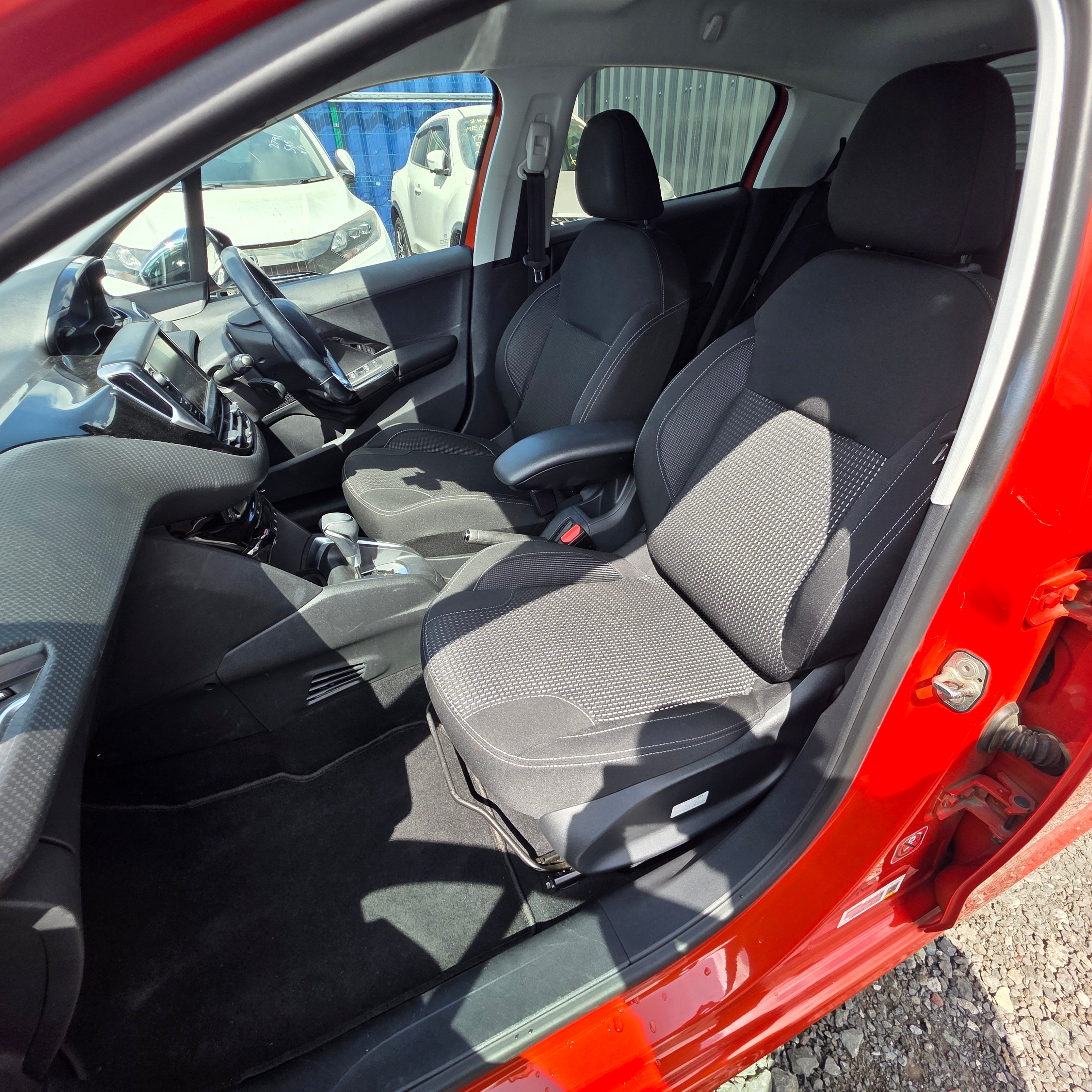 Peugeot 208 Automatic 2017 Low Miles