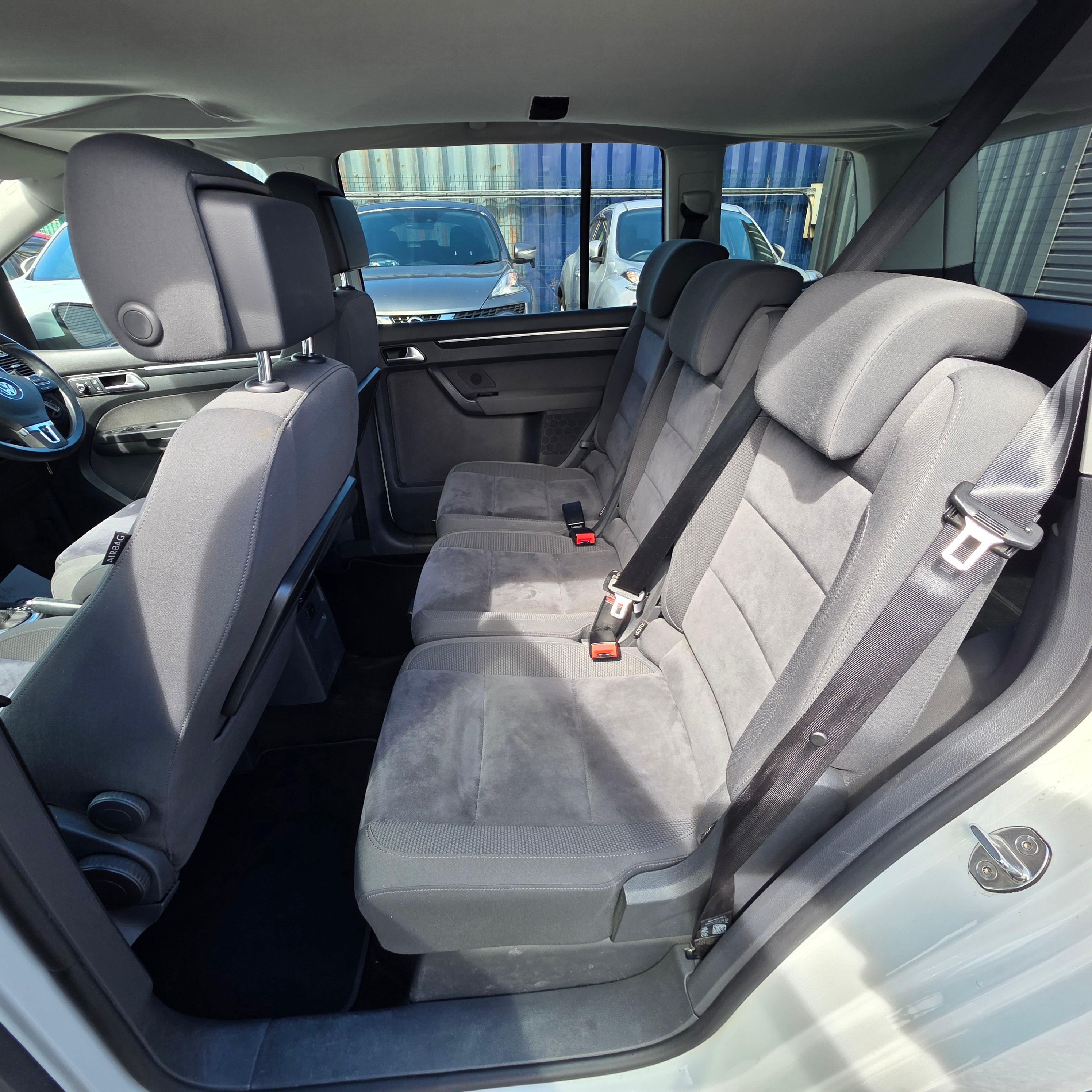 Volkswagen Touran Automatic 2015 Highline